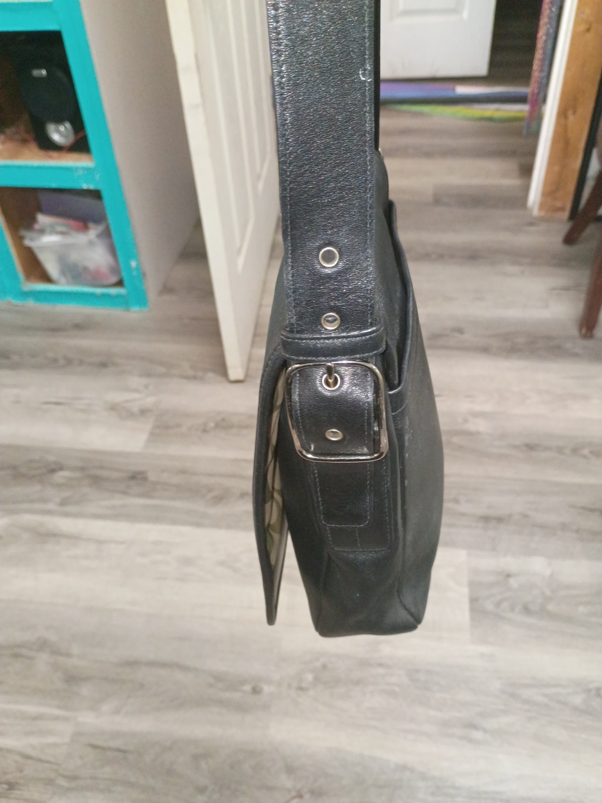 Vintage Coach Legacy Studio Flap Medium Crossbody Bag Black Leather H9Z 9145