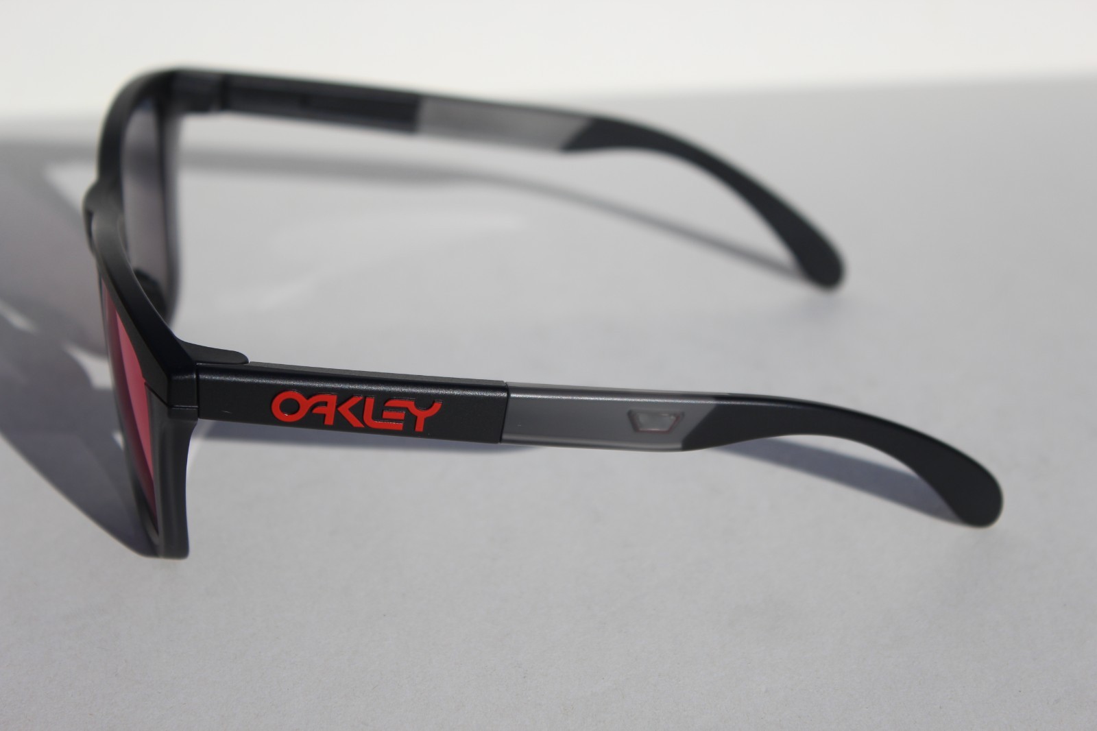 OAKLEY Frogskins Range Sunglasses MAVERICK Black/Smoke/Prizm Road OO9284-13 NEW