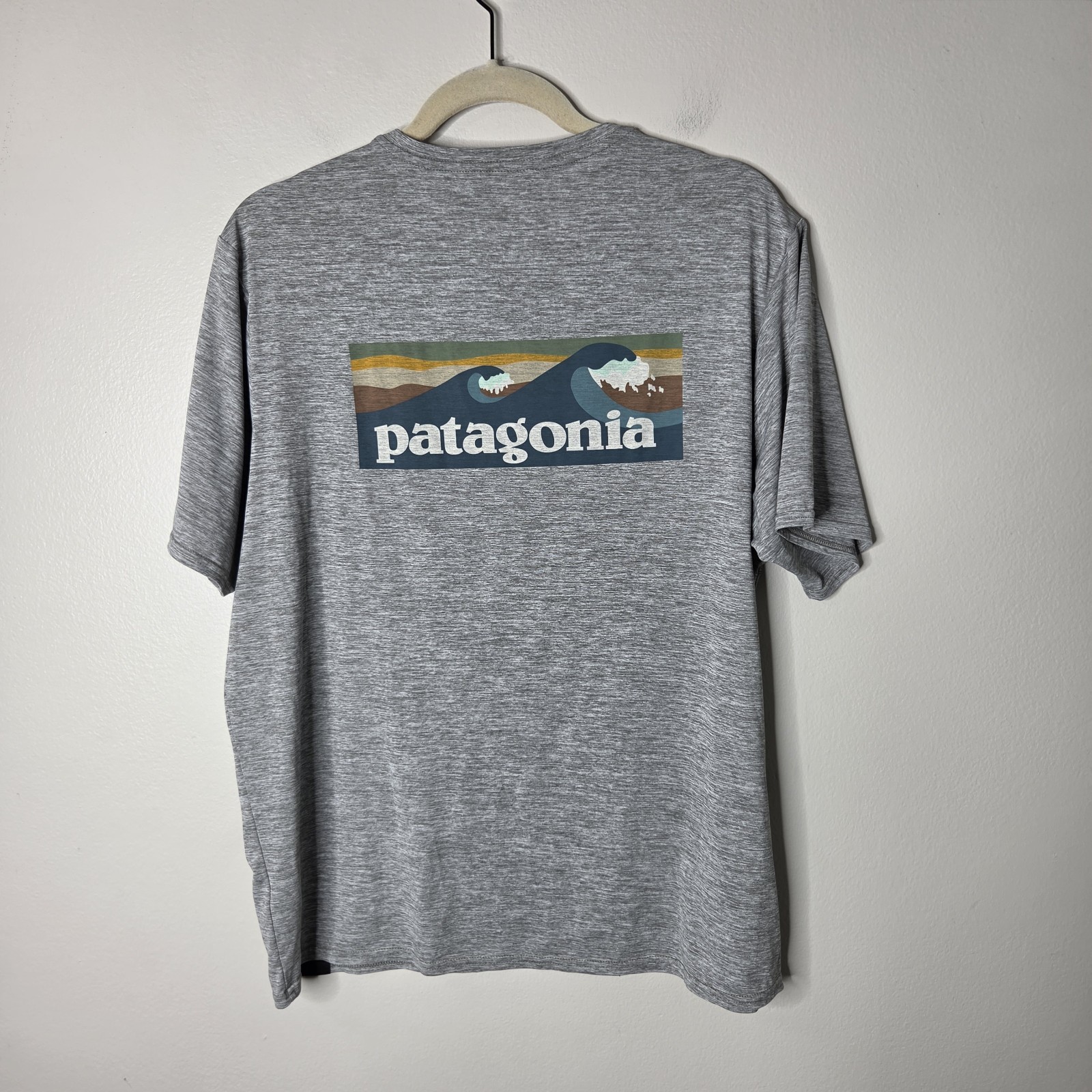 Patagonia L Capilene Cool Daily Short Sleeve Active Tee