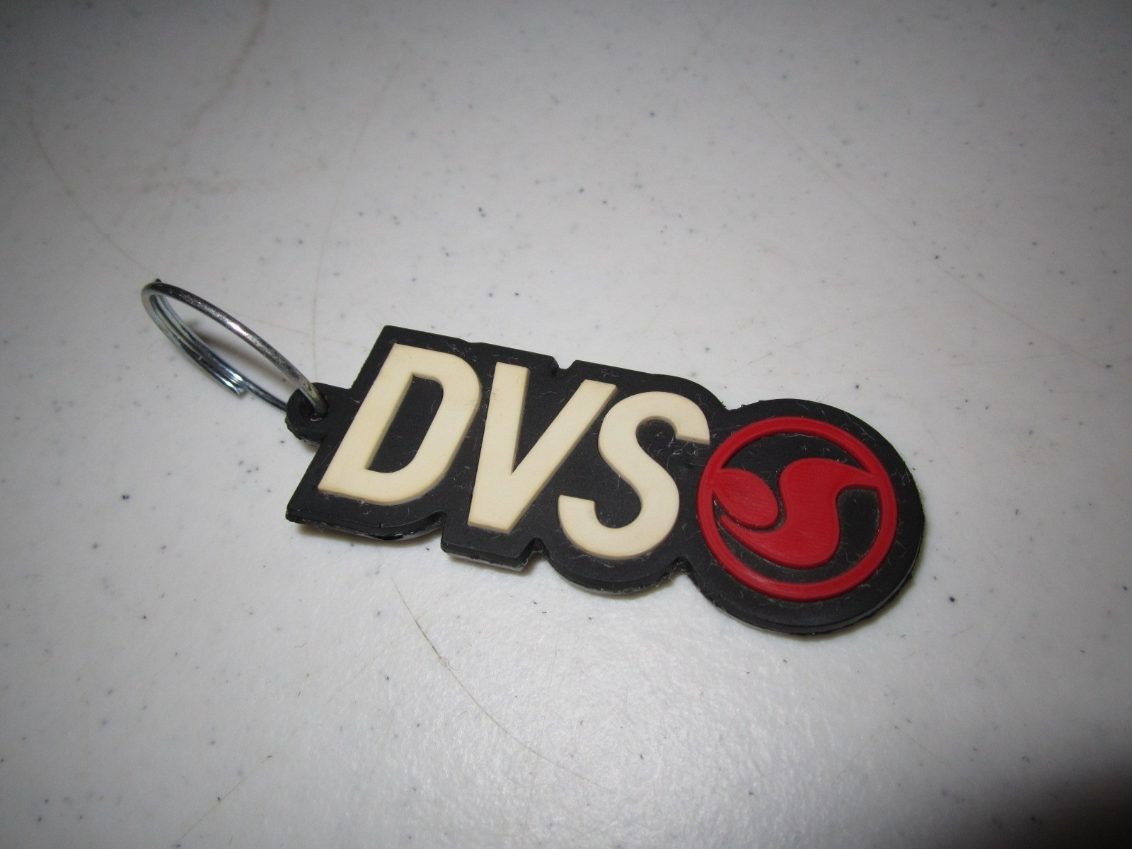 DVS Key Chain Global Skate Shoe Company Skateboard RARE! Only 1 Available Y2K