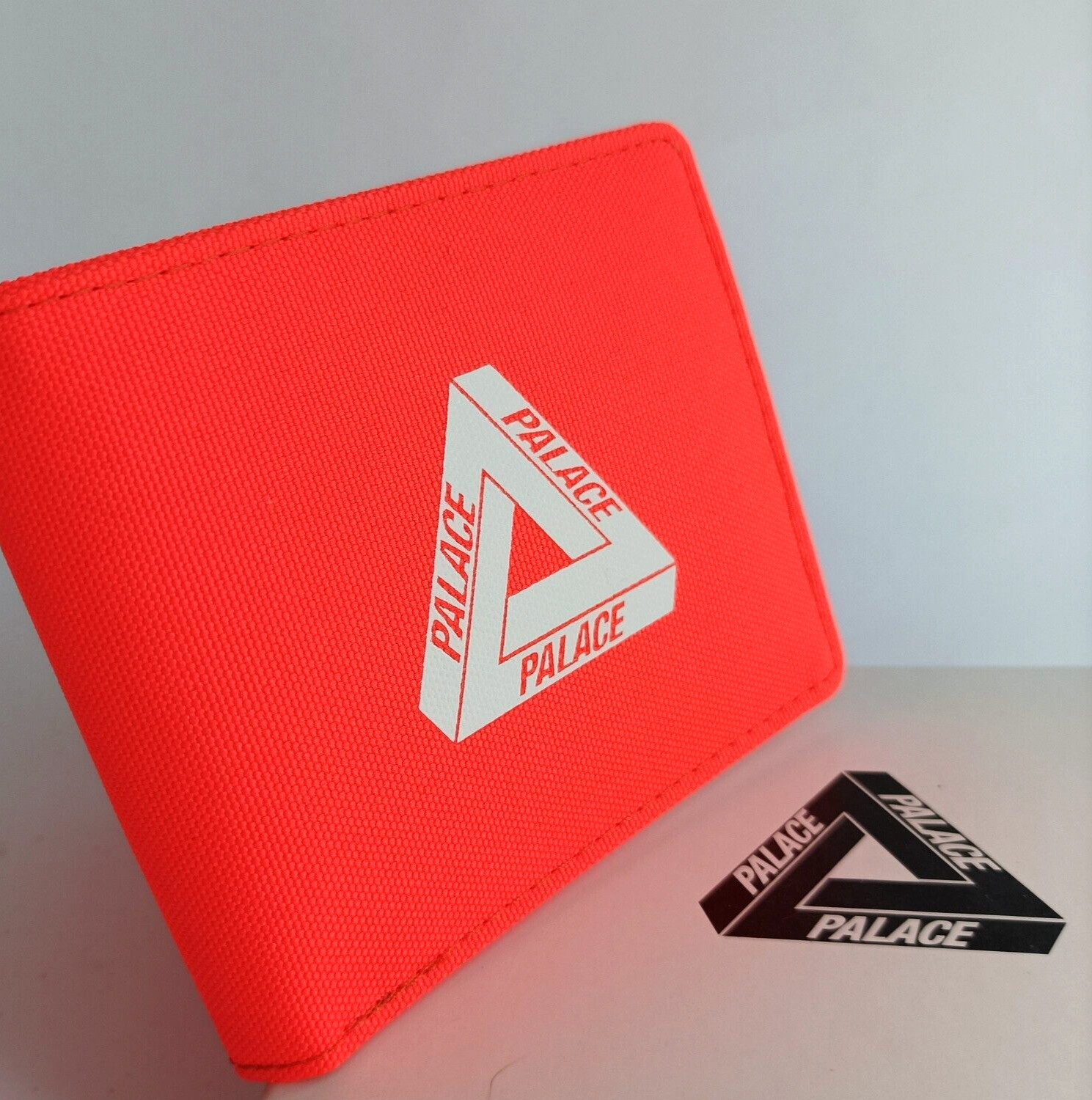 PALACE Wallet White Tri-ferg Logo on Orange Knitted Fabric Original Gift Box New