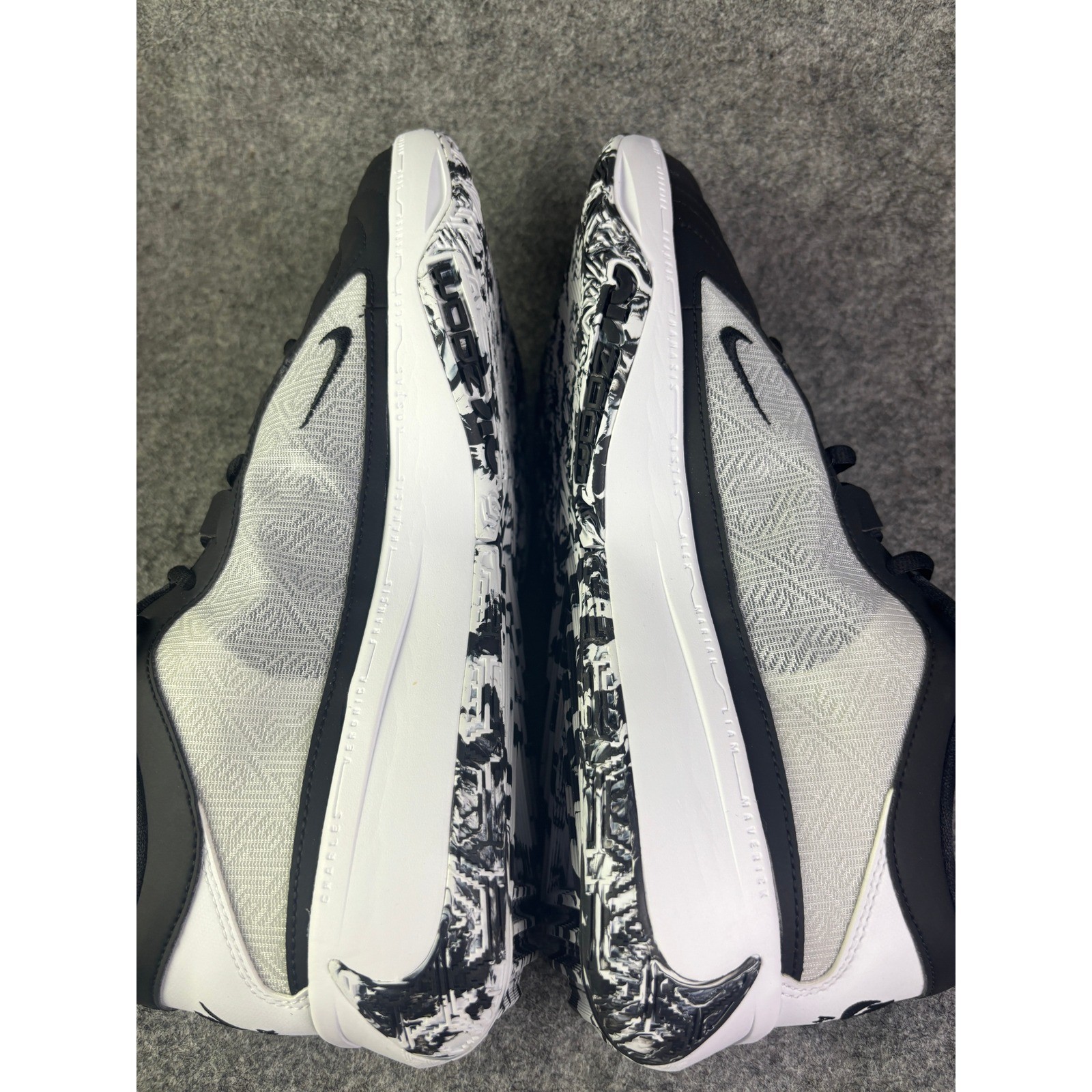 Nike Giannis Immortality 3 Basketball Shoes Mens 10.5 White Black DX4985-101