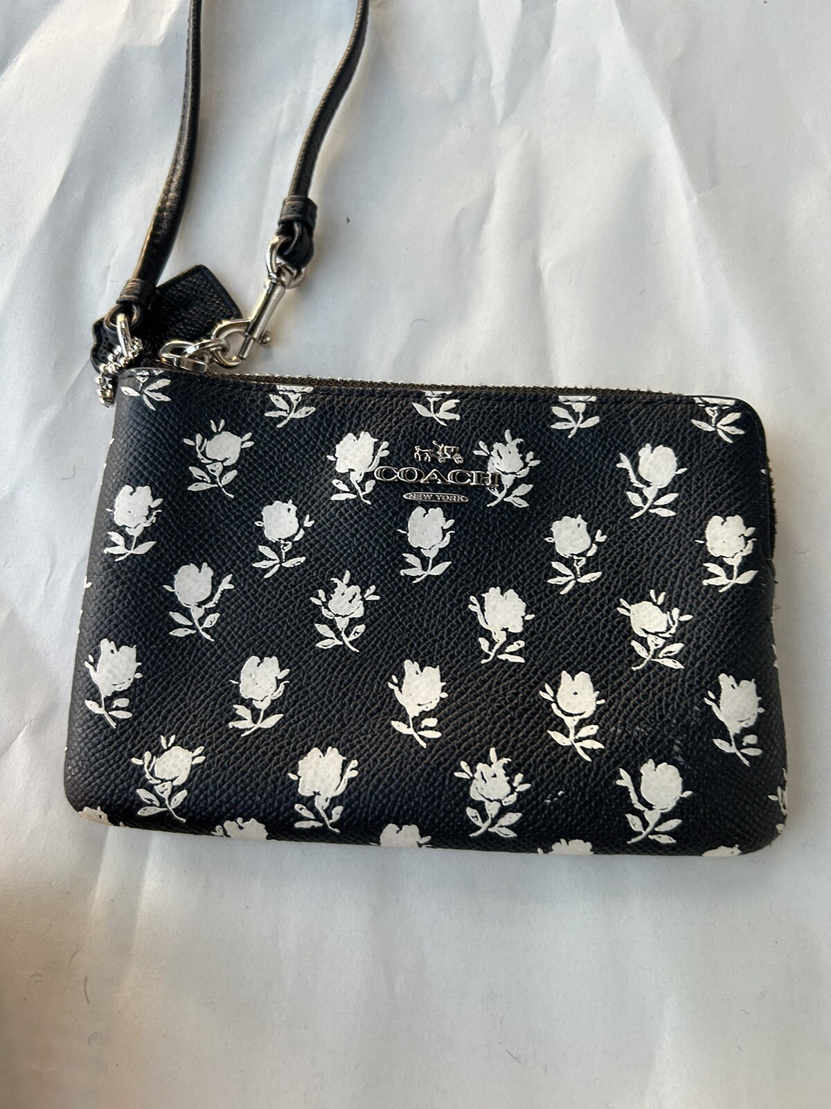 Coach Badlands Floral Small Wristlet Wallet For Women’s