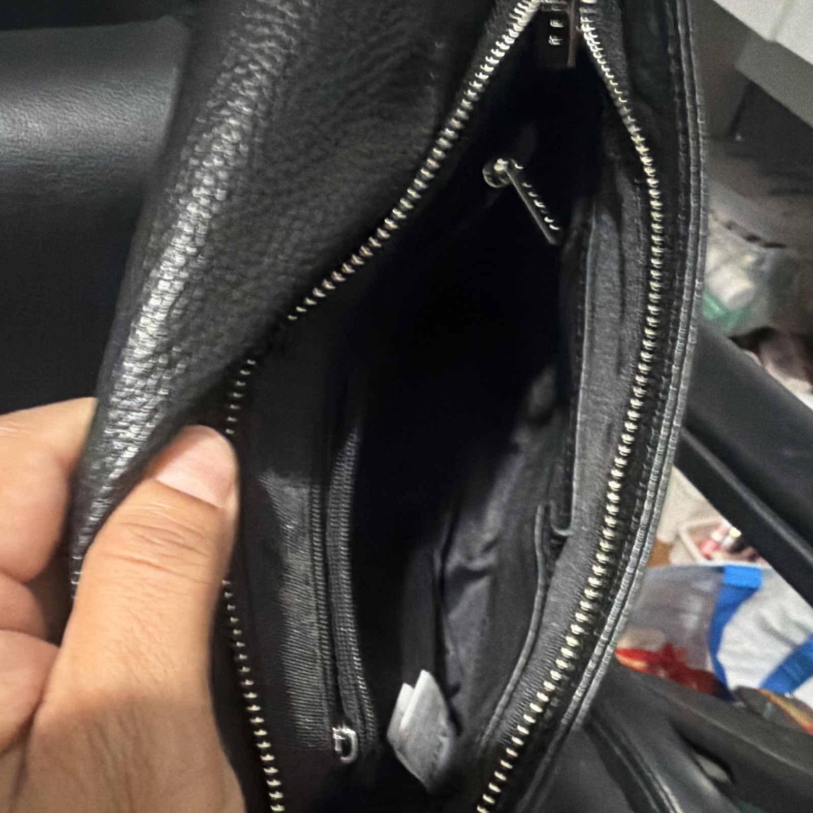 Danier Black Pebbled Shoulder Bag Zip Closure Silver Hardware Lined Pockets