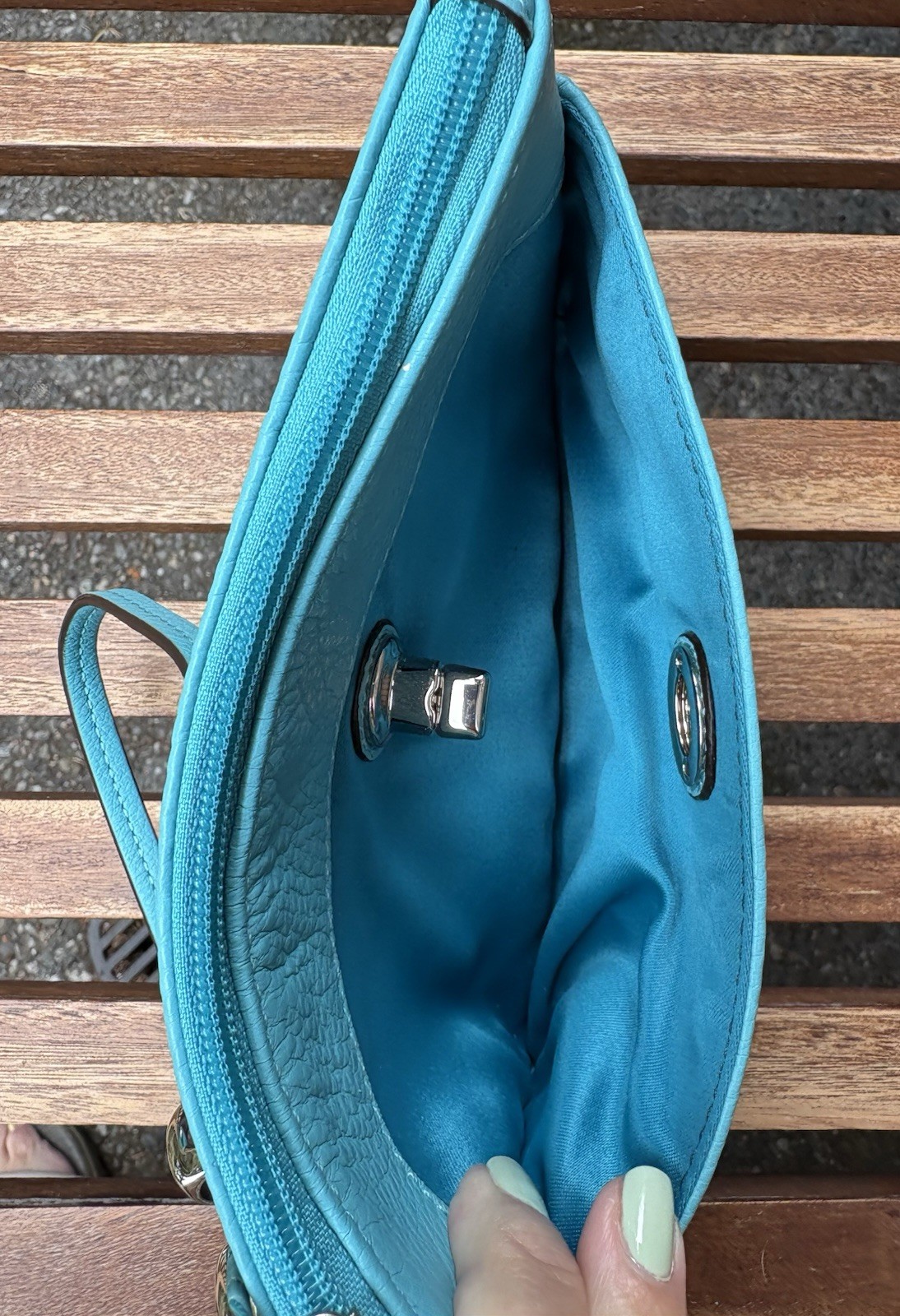 NWT Coach F49472 Park Leather Wristlet Turquoise Pebble Silver Turnlock