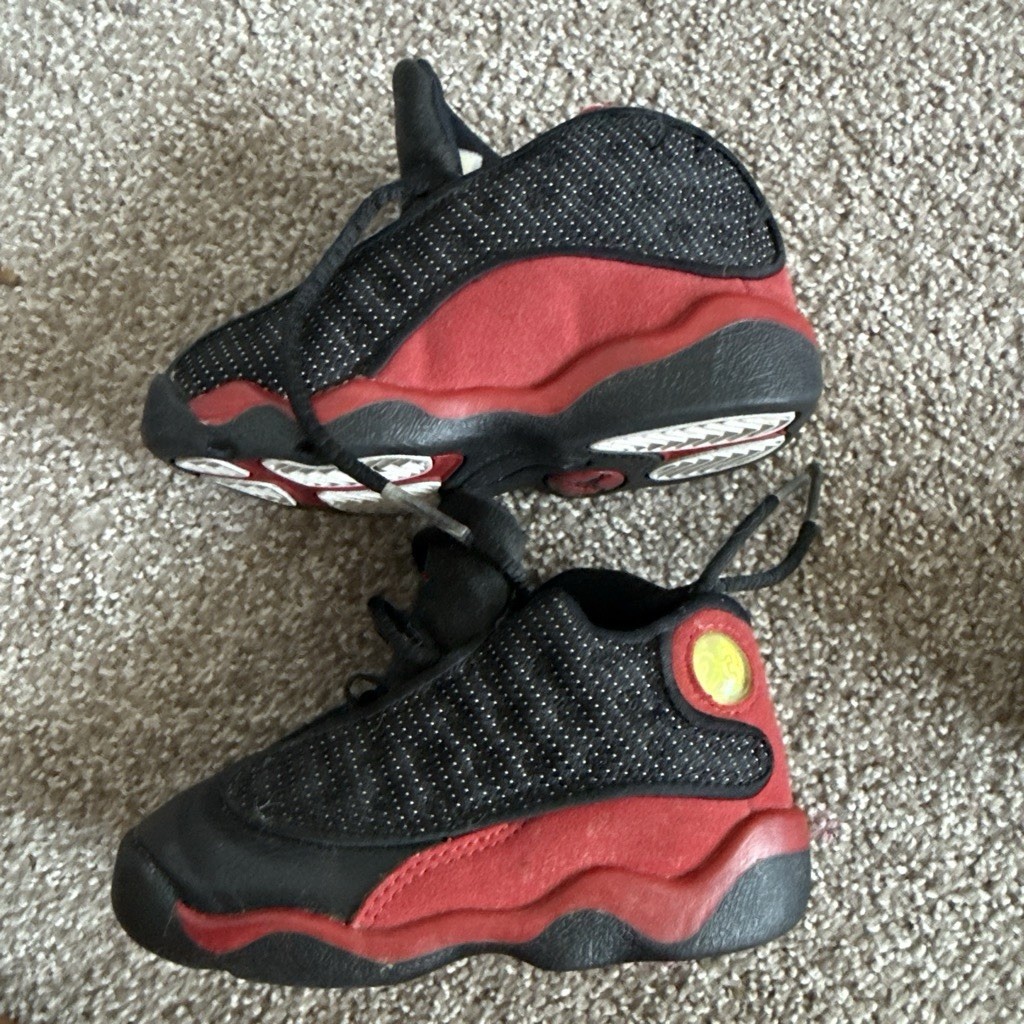 Jordan Air Jordan 13 Mid Top Sneaker Black/Red Toddler US 7C 414581-004