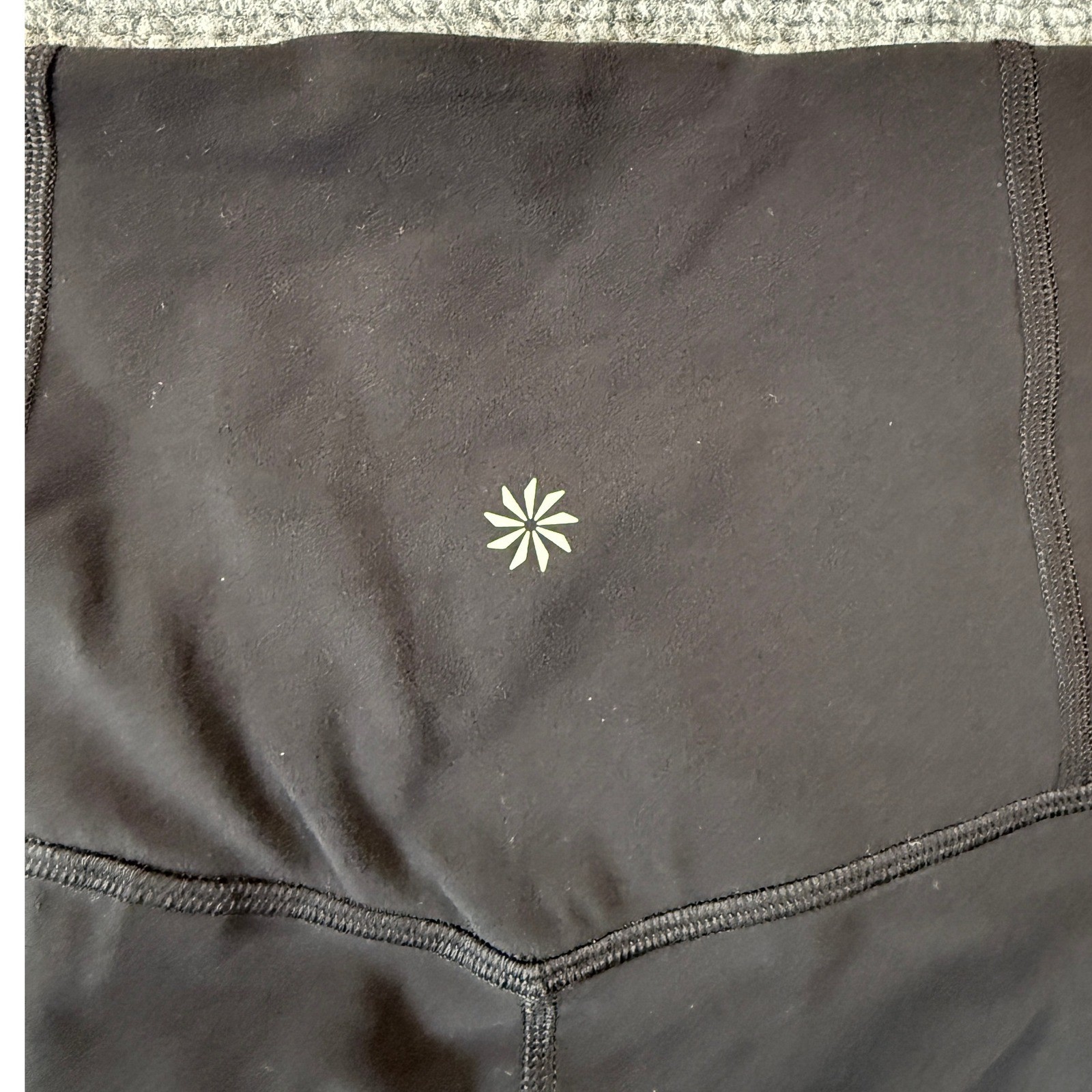 Athleta Ultra High Rise Elation 7″ Black Bike Shorts Womens XS Athletic