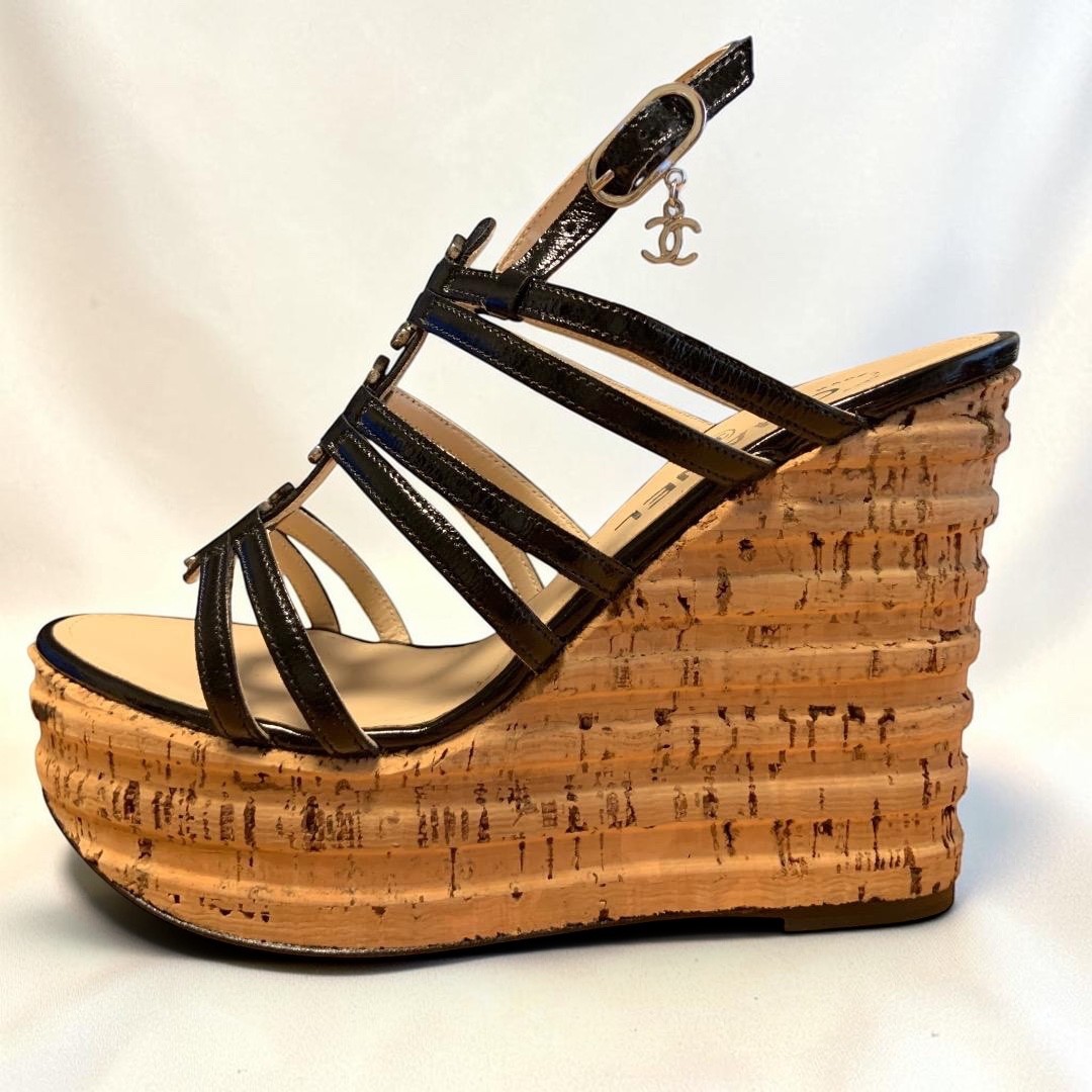 CHANEL CC Logo Coco Mark Patent Leather Strappy Cork Wedge Sandals US 5