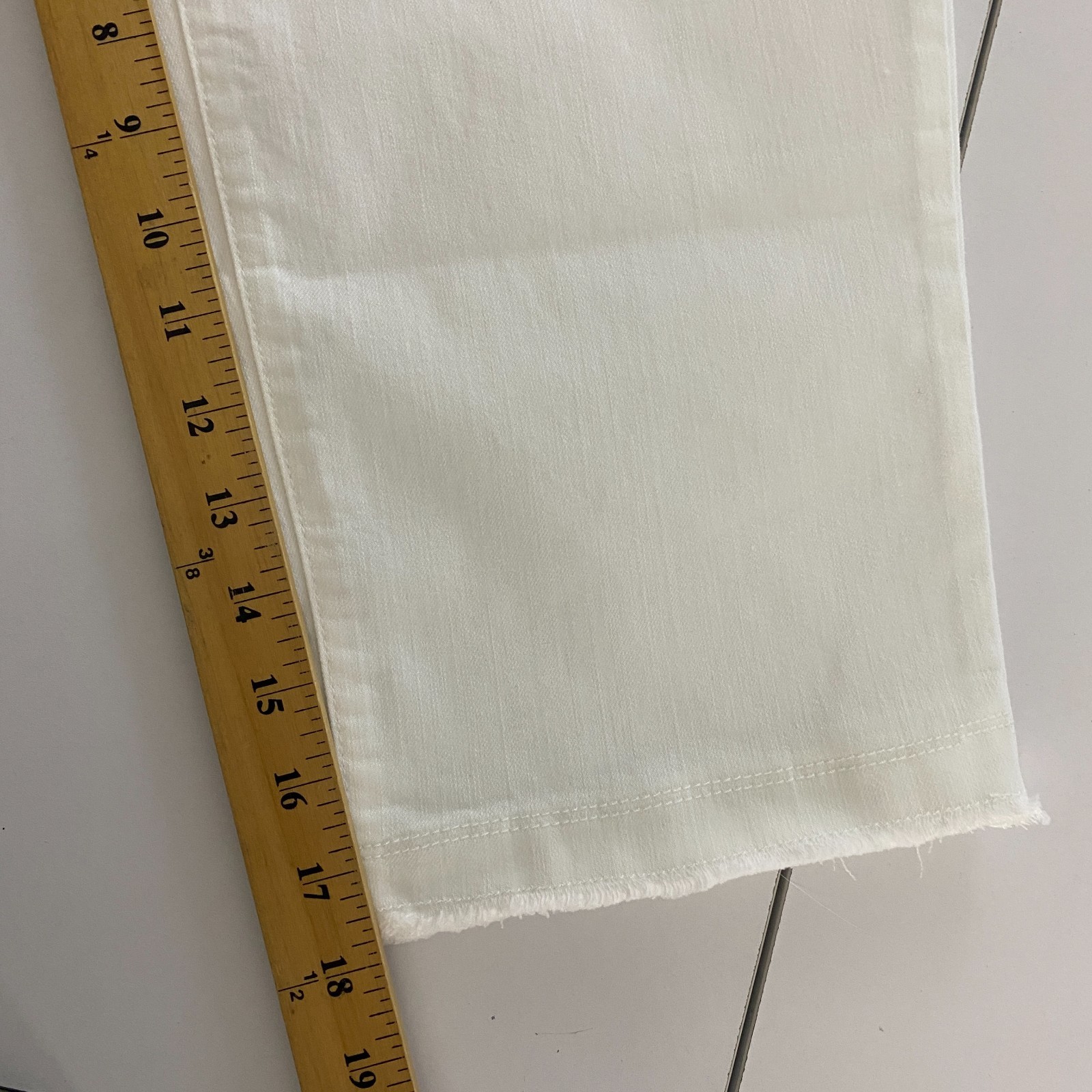 Democracy Ab Technology Skimmer Jeans Size 6 White Cropped Stretch