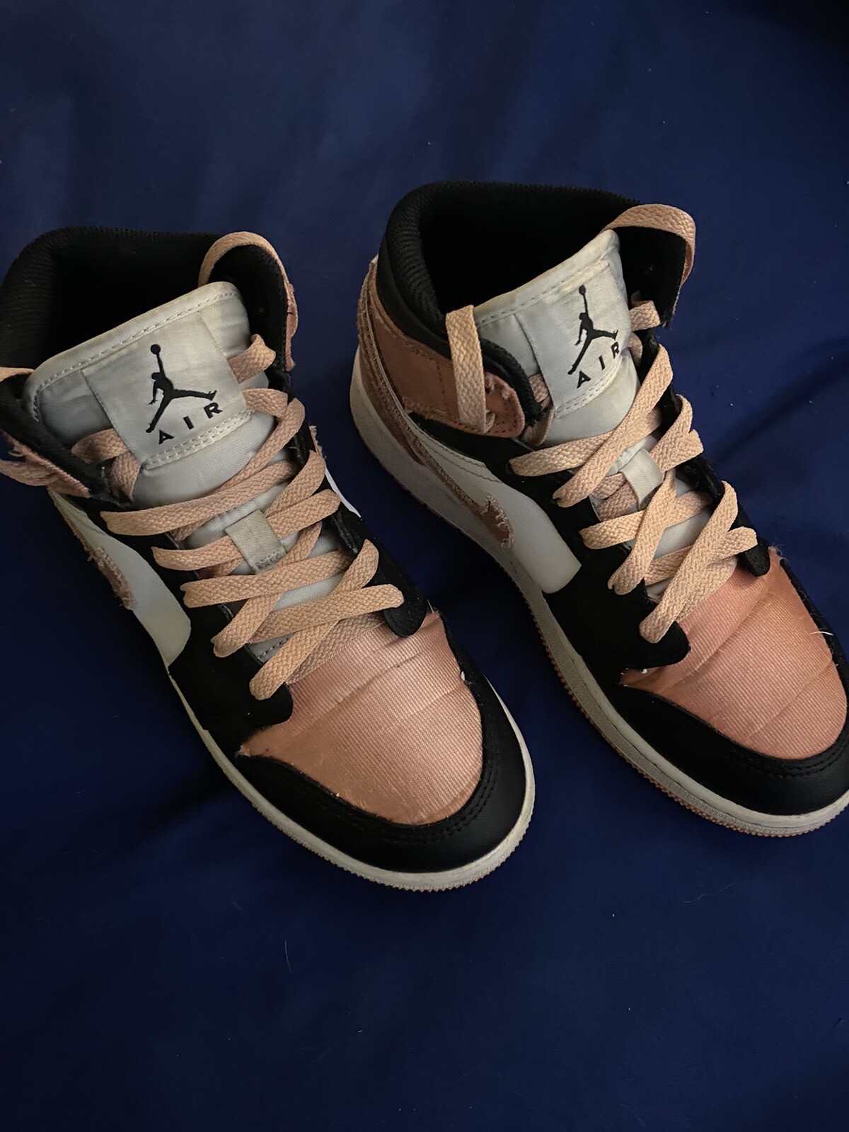Air Jordan 1 Mid ‘Madder Root Pink’ Black Sneaker, Size 4Y / 5.5W DM9077-108