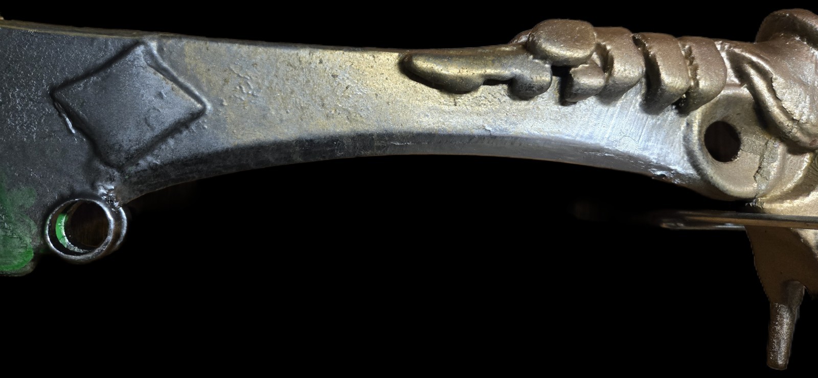 Predator Badlands sword