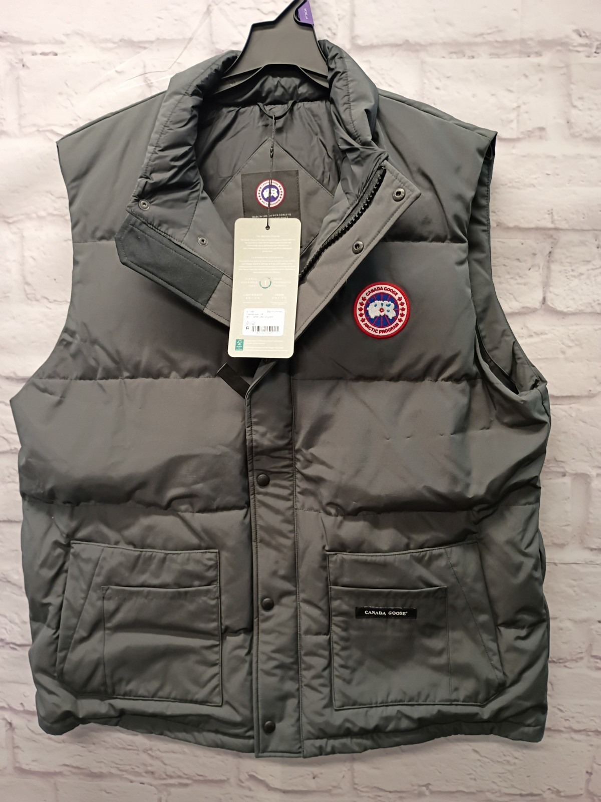 Canada Goose Vest 2 XL Men’s, Granite Grey, Zip Snap, Freestyle Crew NWT