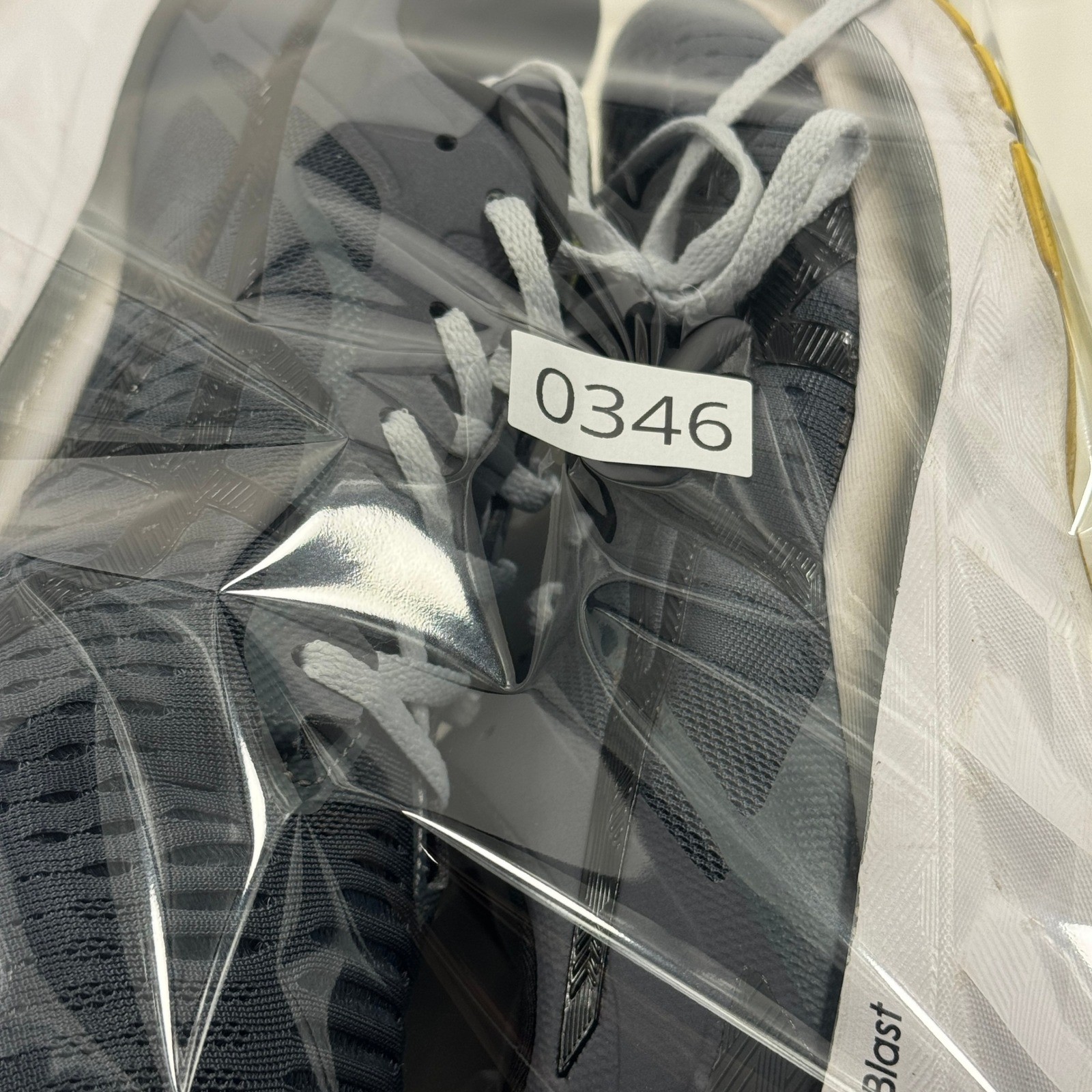 ASICS Gel Nimbus 25 Men’s Running Shoes Gray Yellow Size 12