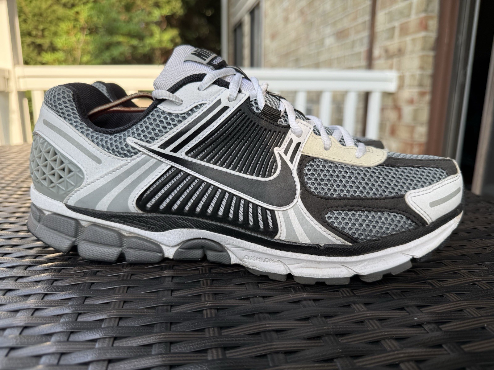 Nike Zoom Vomero 5 SE SP Dark Grey/Black-White CI1694-001 Men’s Size 13