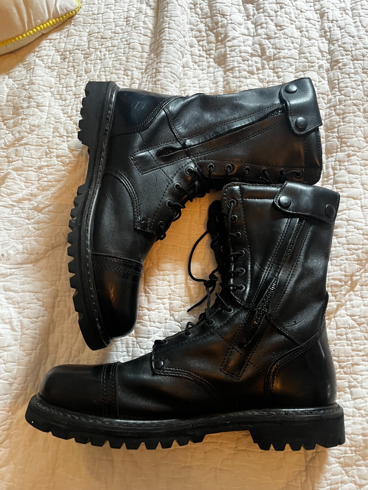 Rocky Men’s 10″ Zipper Paraboot size 12 w