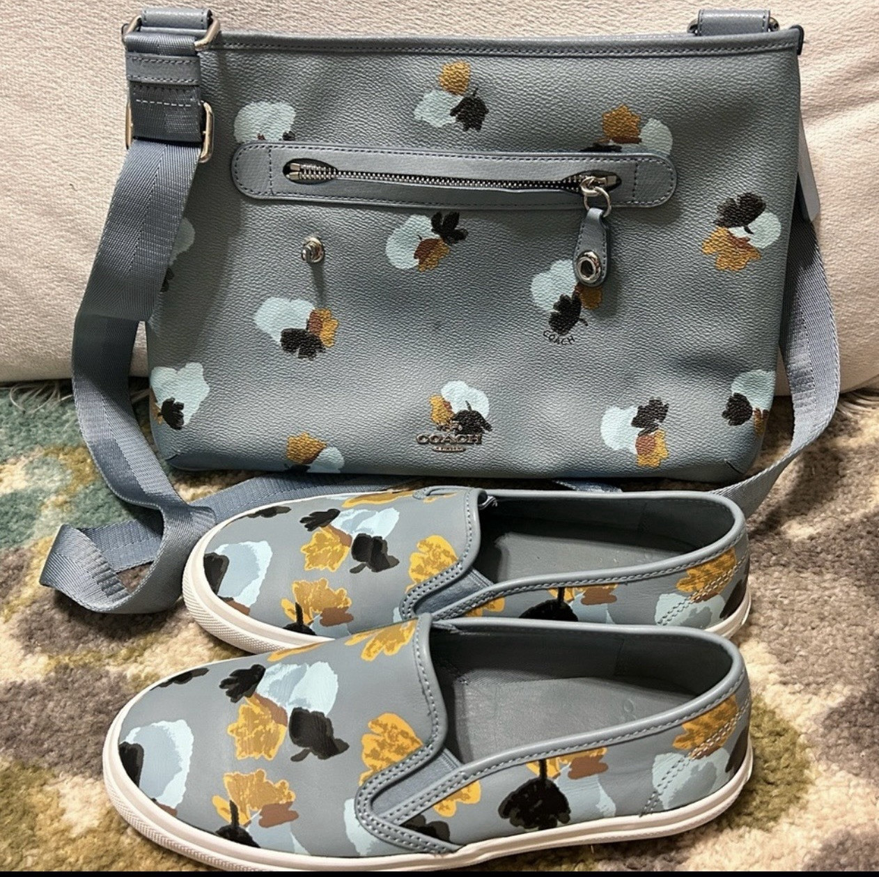 Coach Gray Floral Crossbody Bag Zip Detachable Adjustable Strap Silver Medium