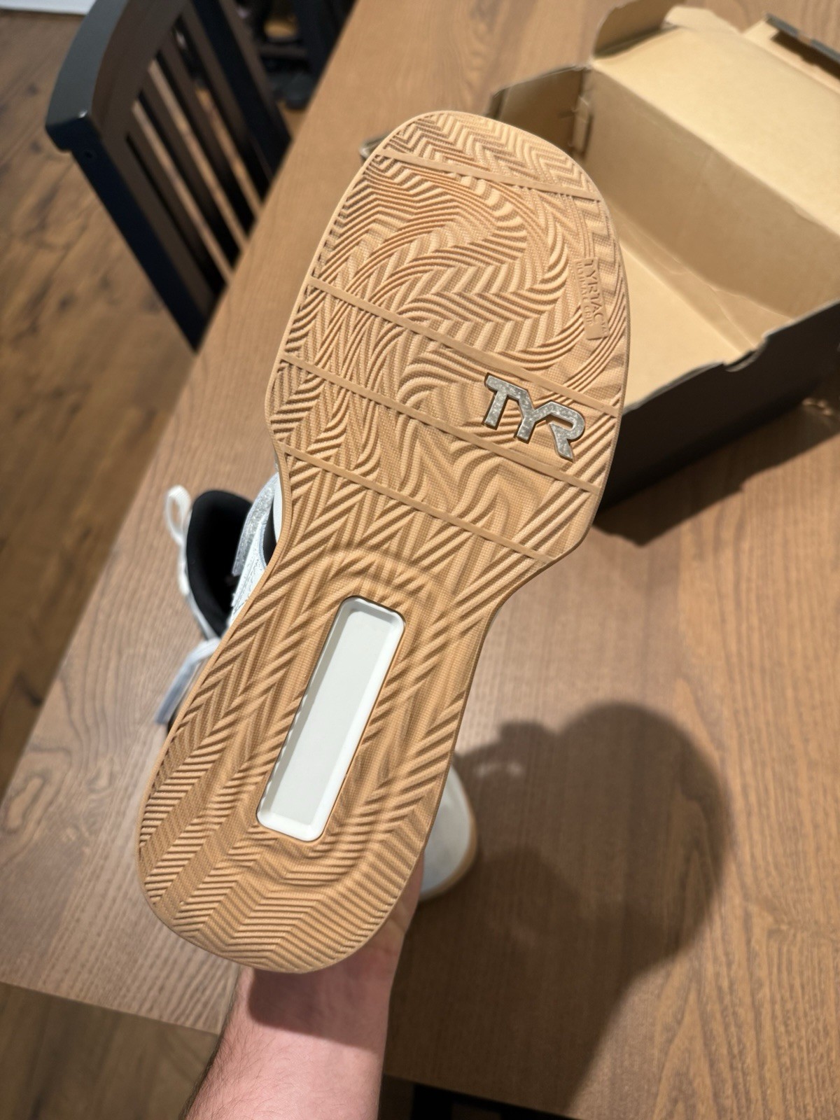 TYR L-2 LIFTER – White – Size M8 W9.5