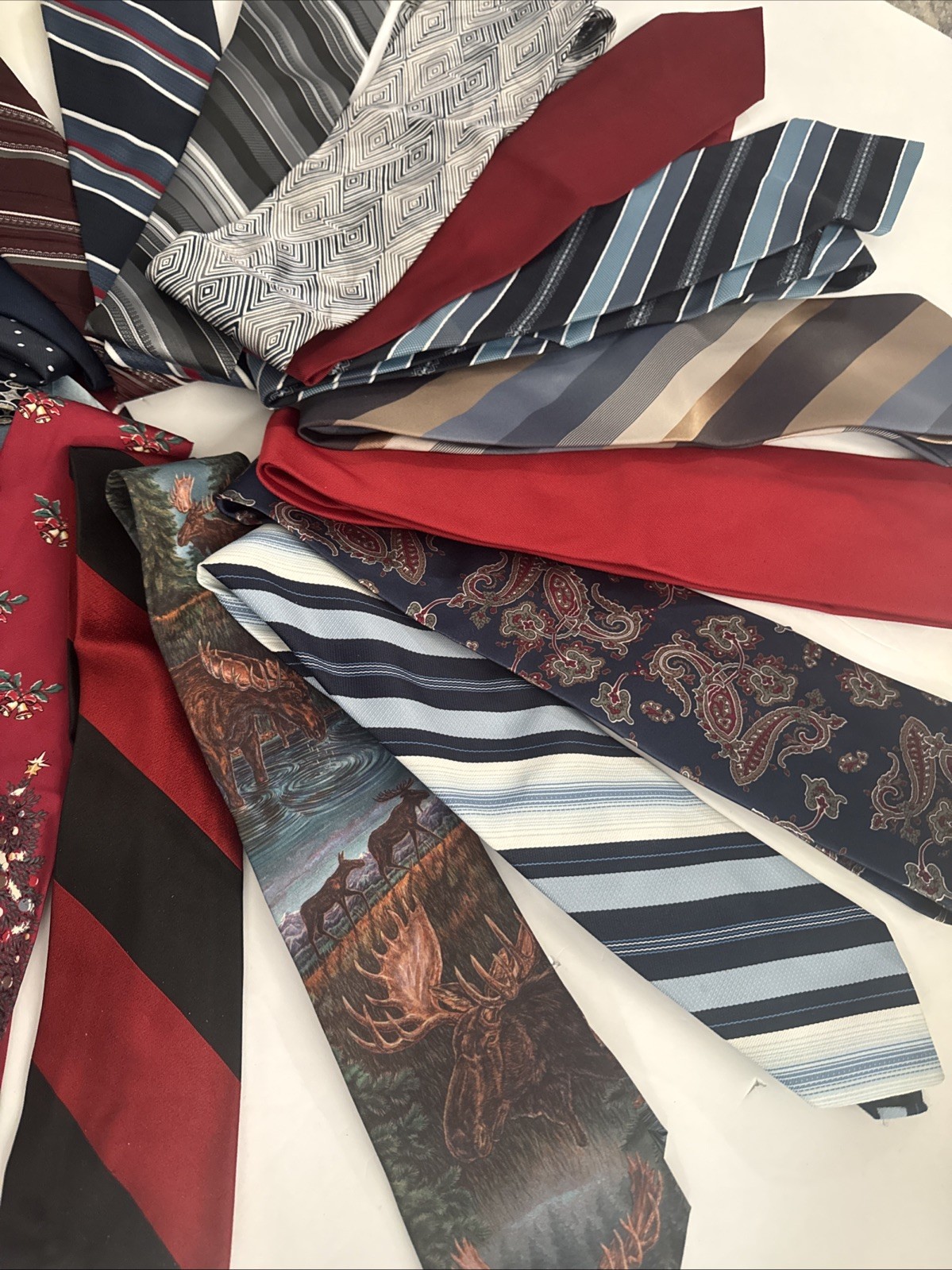 Lot 18 Modern Men’s Neckties • Stripes, Paisley, Novelty, Dress & Office Wear