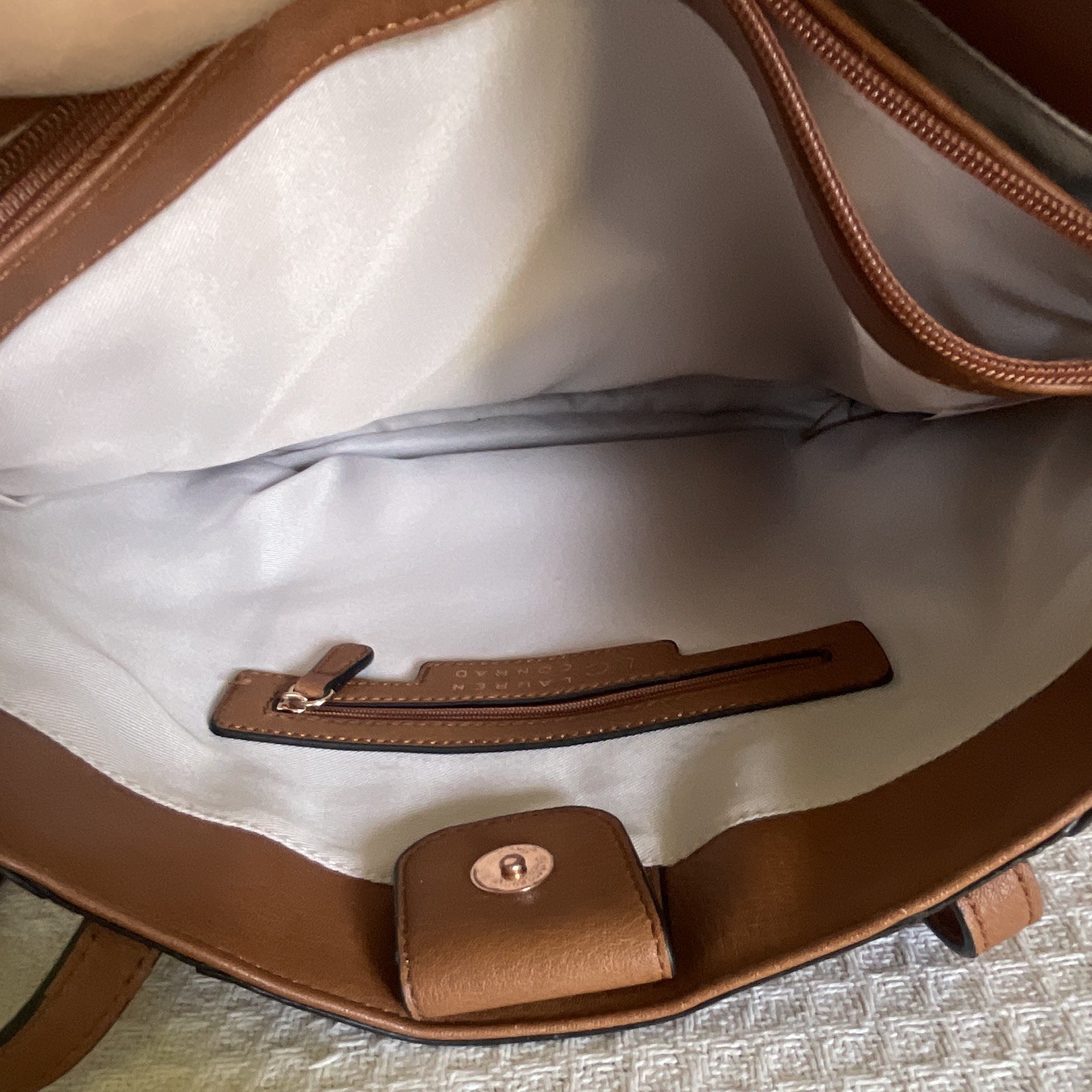 LC Lauren Conrad Brown Tote Bag Zip Top Magnetic Snap Inner Pockets Beige Lined