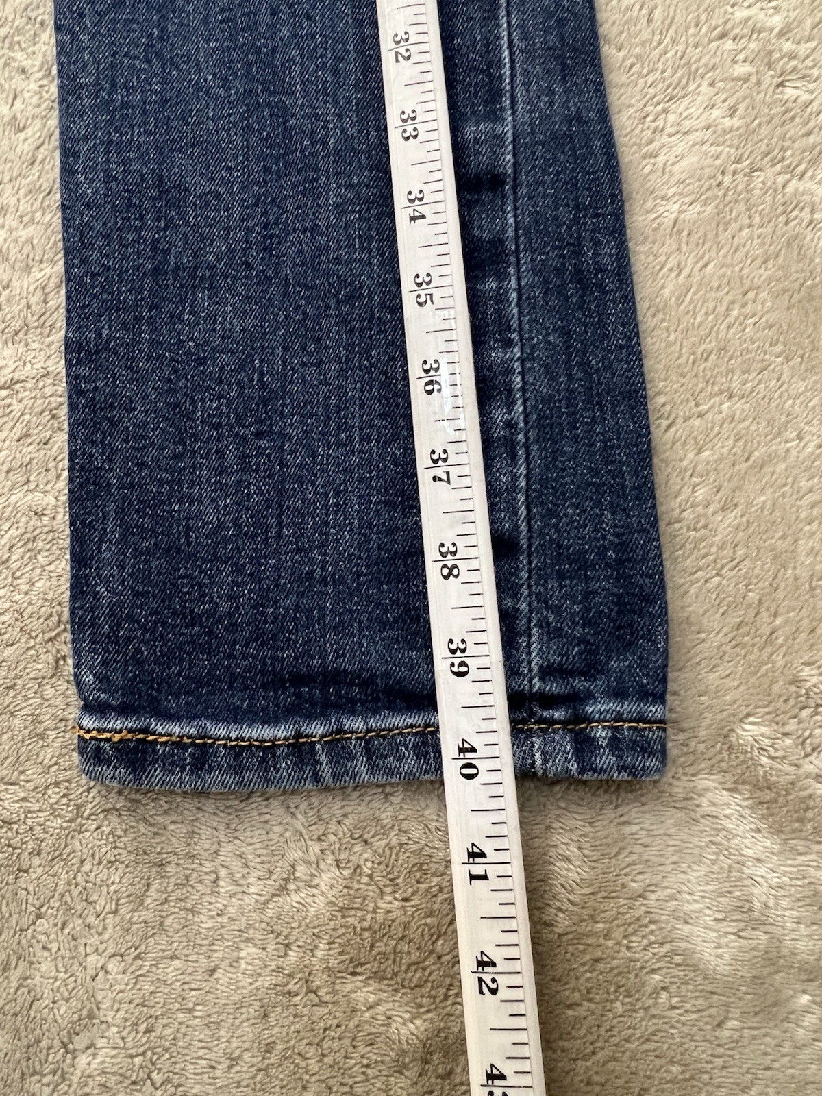 Levi’s 519 Men’s Size W36/ L32 US High Rise Straight Leg Skinny Jeans Blue