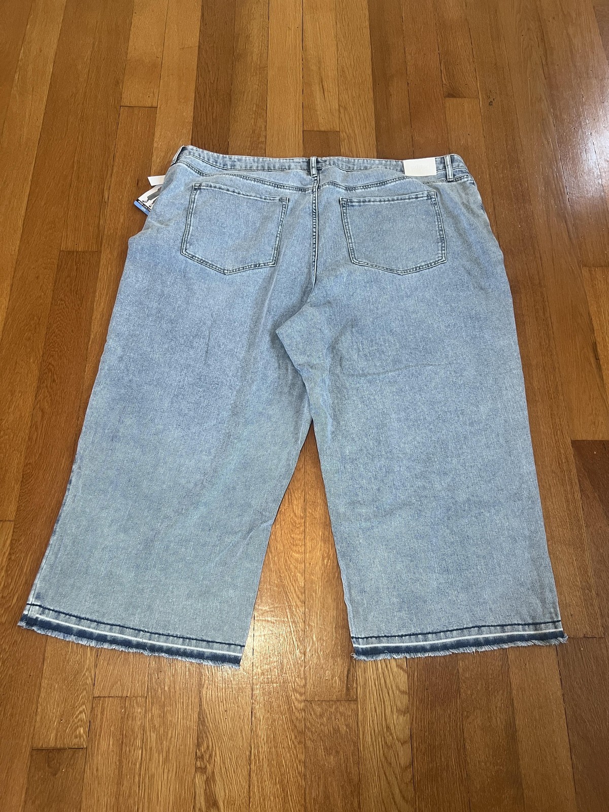 Edited by Remi Bader Jeans Womens 28W Light Wash Wide Leg Crop Raw Hem ERW1008C