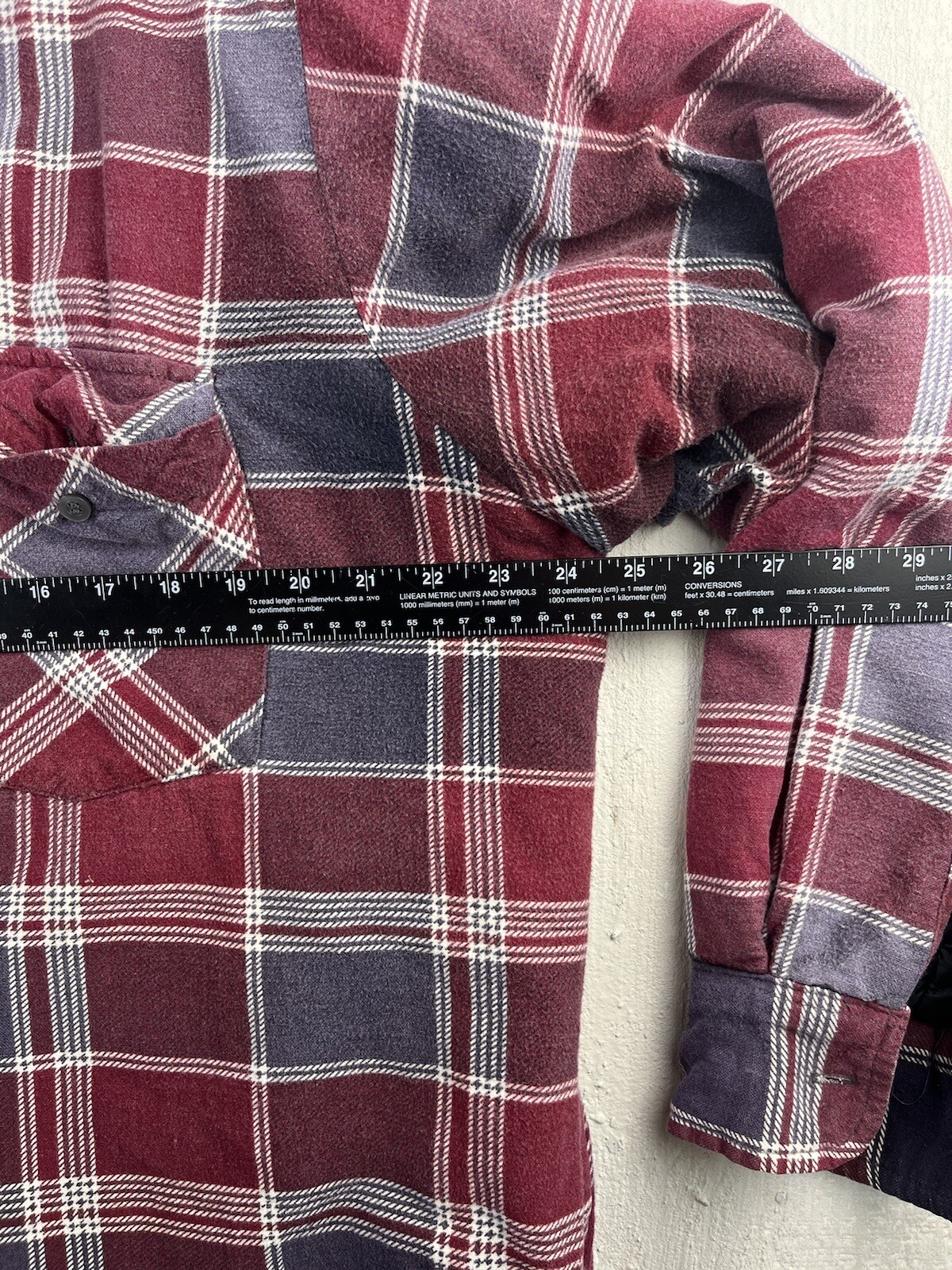 Premier Red Plaid Men’s Size X-Large Button Up Distressed Trucker Jacket