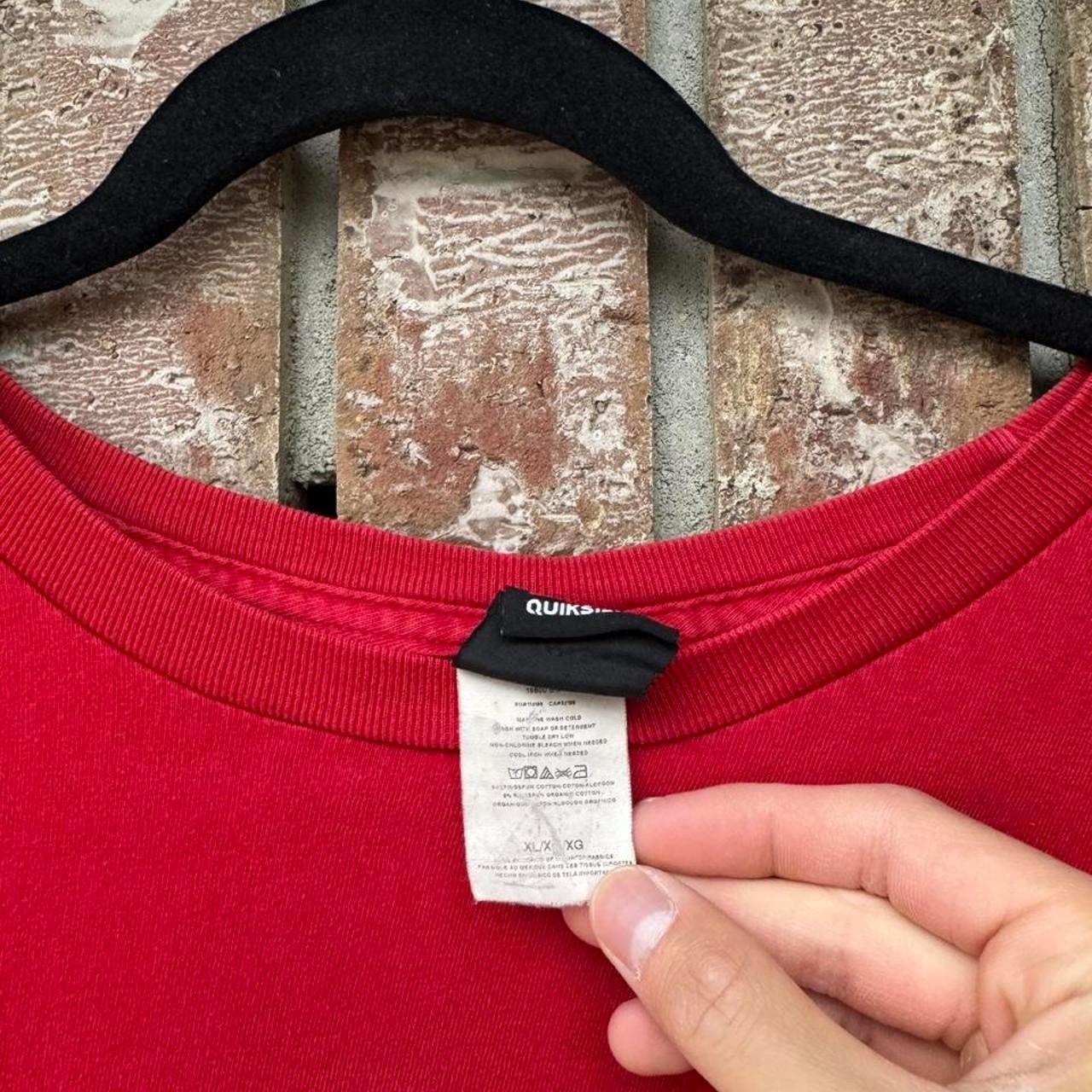 RED 00s QUIKSILVER “TORONTO” GRAPHIC TEE