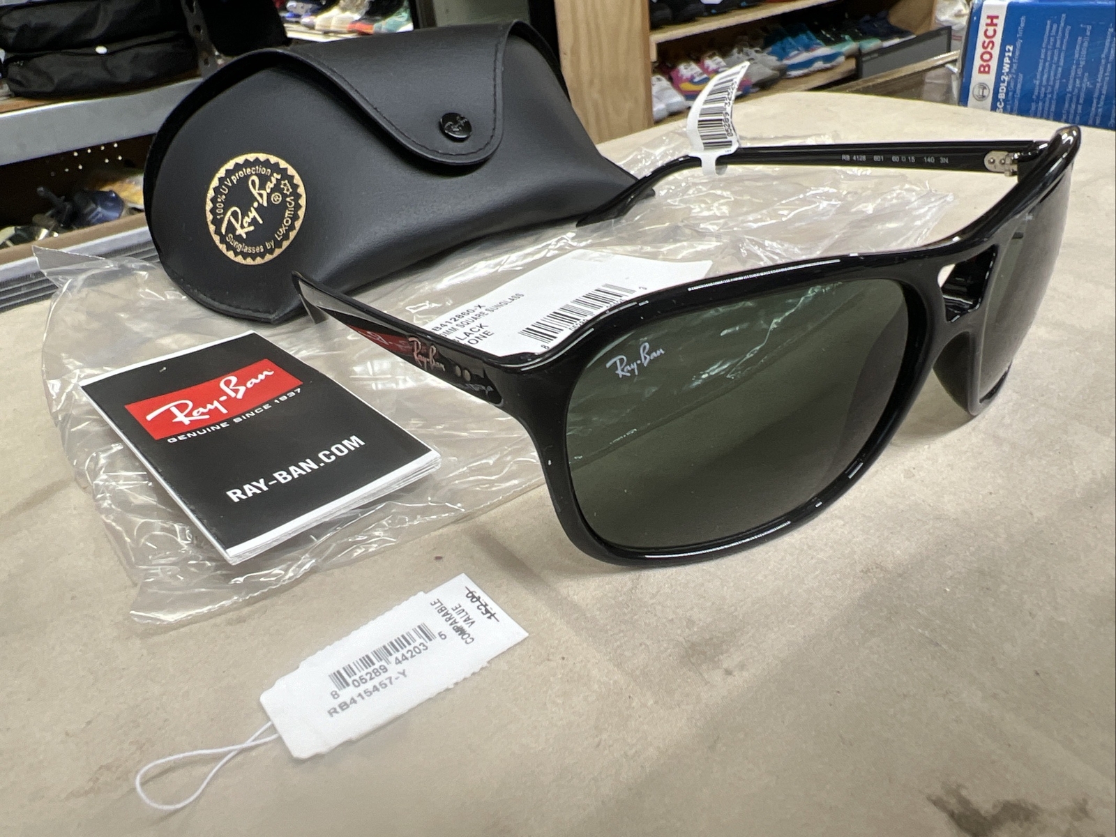 New Ray-Ban Square Sunglasses Black RB 4128 601 60mm-15-140 RB412860-X 3N