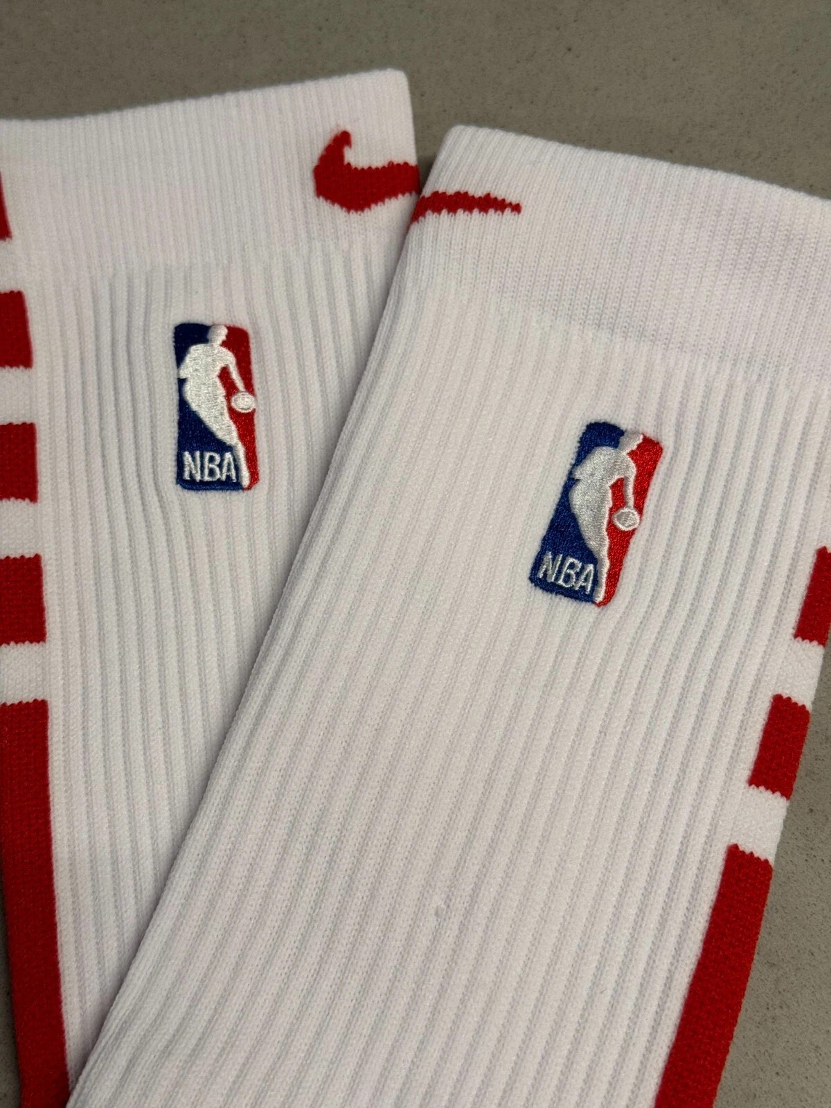 Nike NBA Authentics – White & Black – Knee Highs/Scrunchies