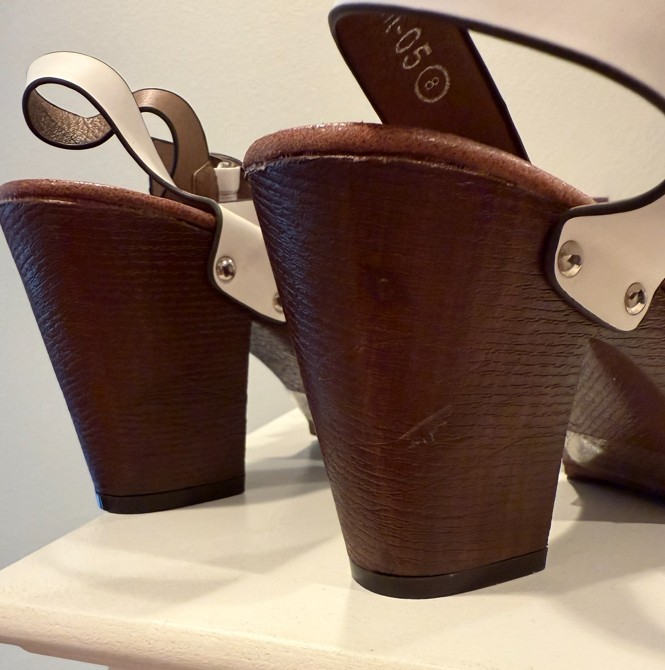Nature Breeze White & Brown Sandals Sz 8 + *20% OFF if you buy 4 items I sell!*