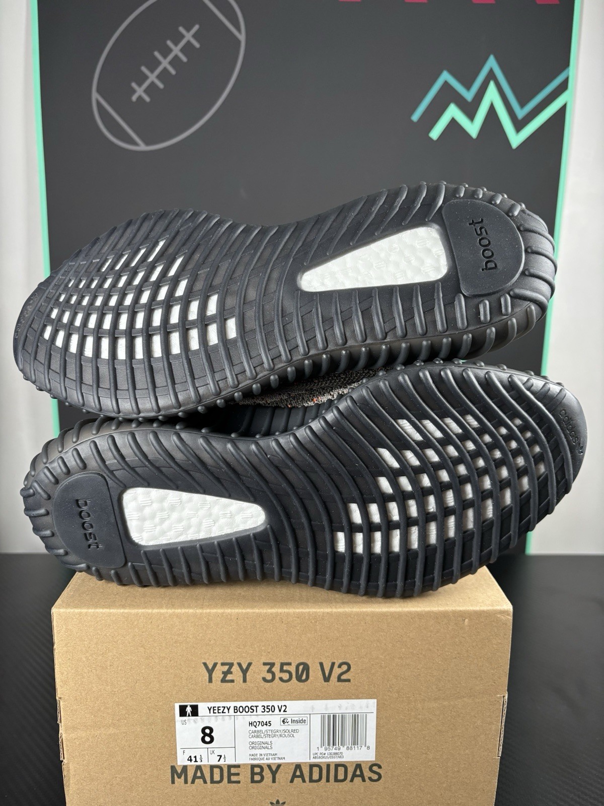 Adidas Yeezy Boost 350 V2 Carbon Beluga HQ7045 Size 8