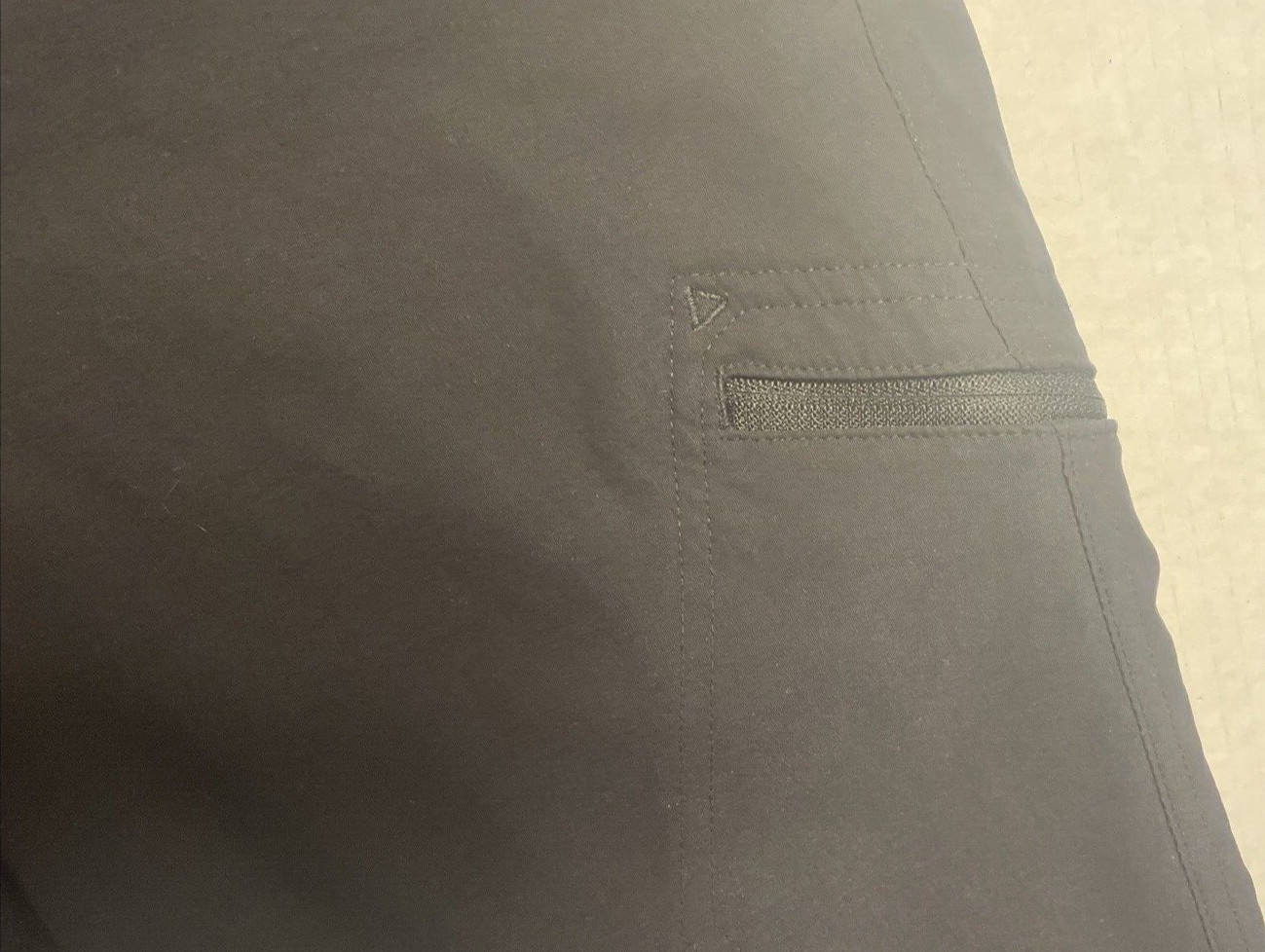 Eddie Bauer Rainier Capris Womens 8 Black