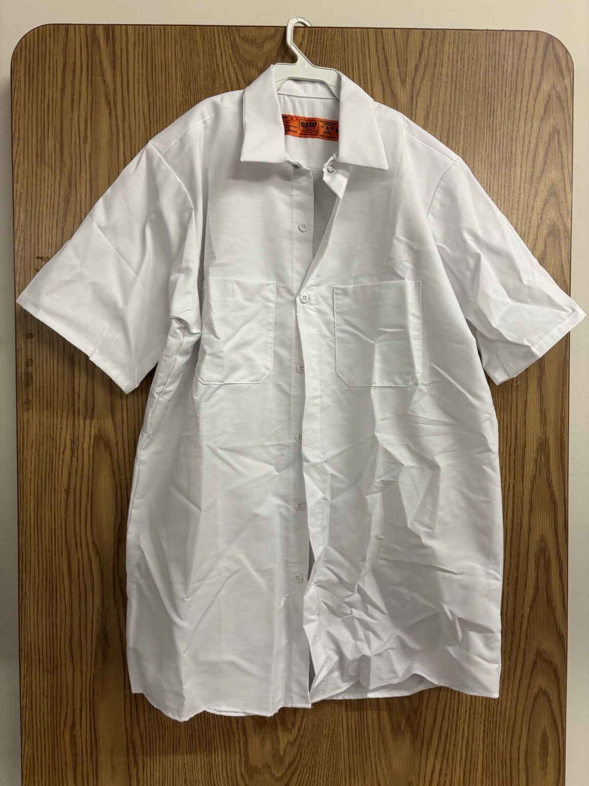 Red Kap Medium White Short-Sleeve Button-Up Shirt SP24WH5