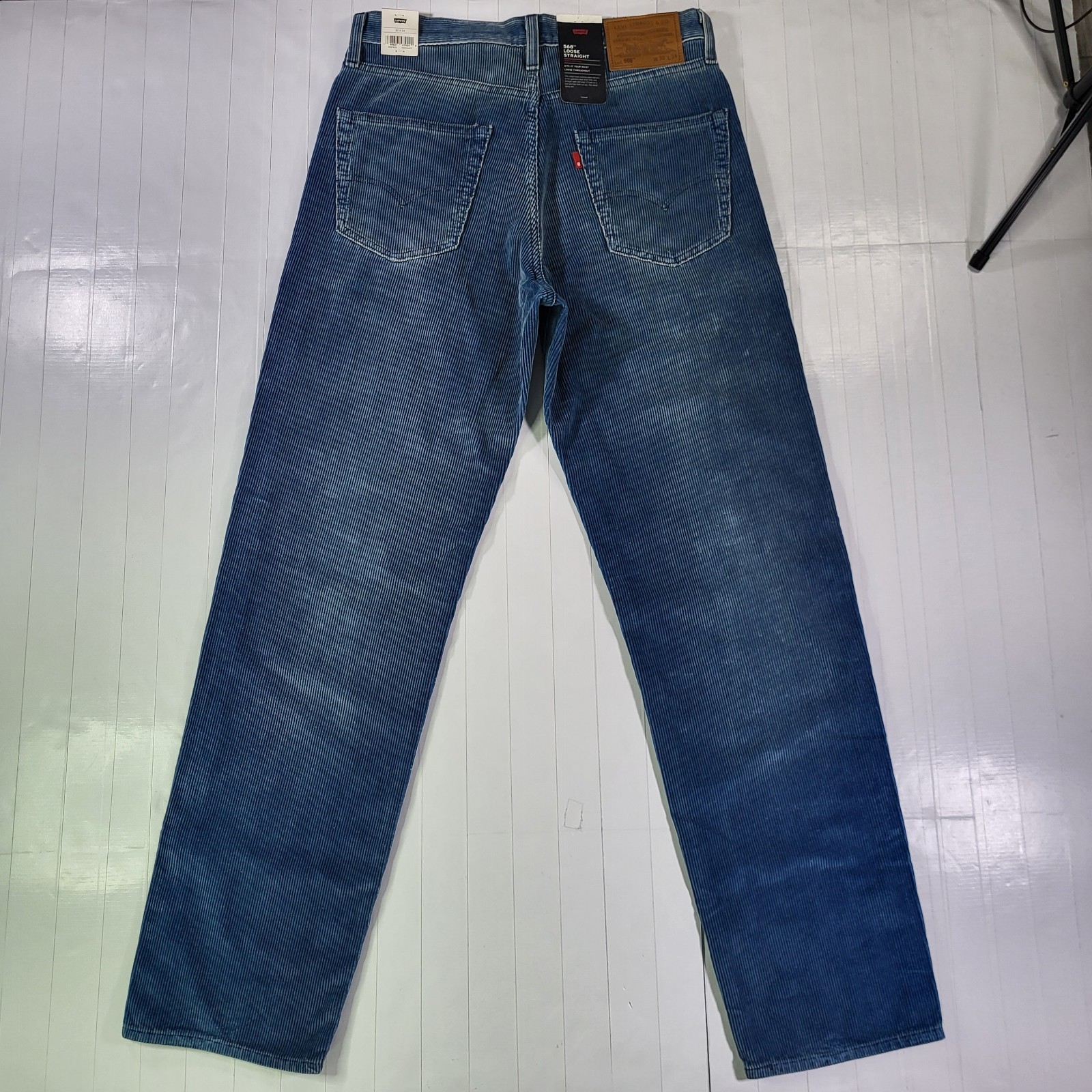 Levis Premium 568 Corduroy Jeans 30×34 New Loose Straight Men’s Blue New W Tags