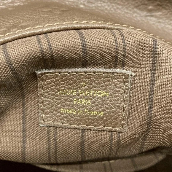 Authentic Louis Vuitton Artsy MM Terre Brown empreinte leather $3800 MSRP
