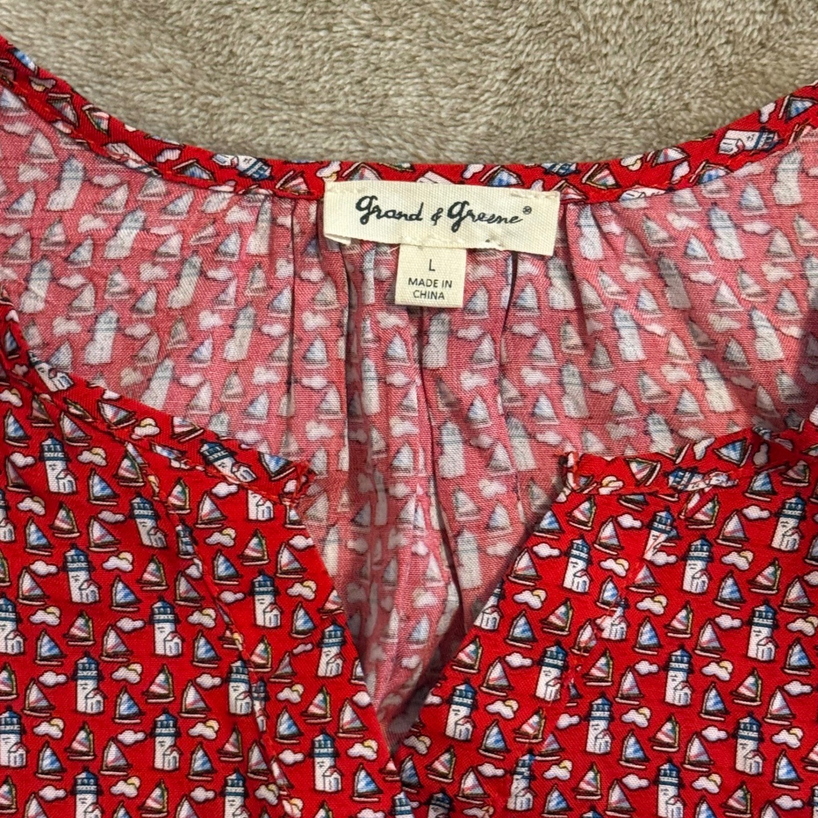 Grand & Greene Womens Red Nautical Lighthouse Sailboat Print Sleeveless Blouse L