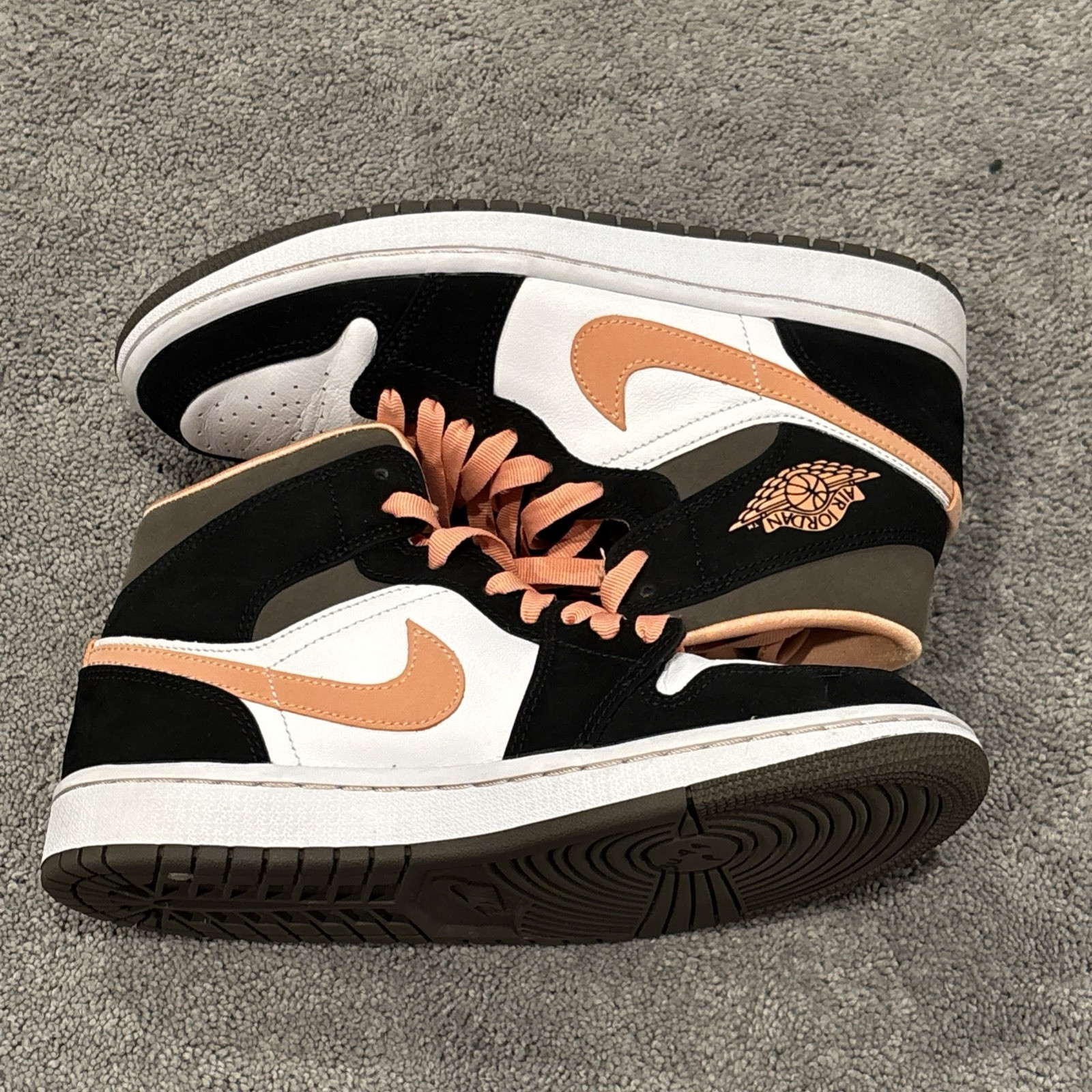 Size 7.5 – Air Jordan 1 SE Mid Peach Mocha W
