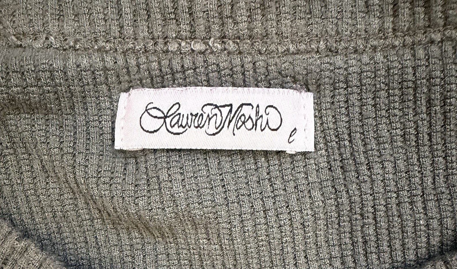 Lauren Moshi Olive Green MCKINLEY PEACE LOVE SPRAY Size L