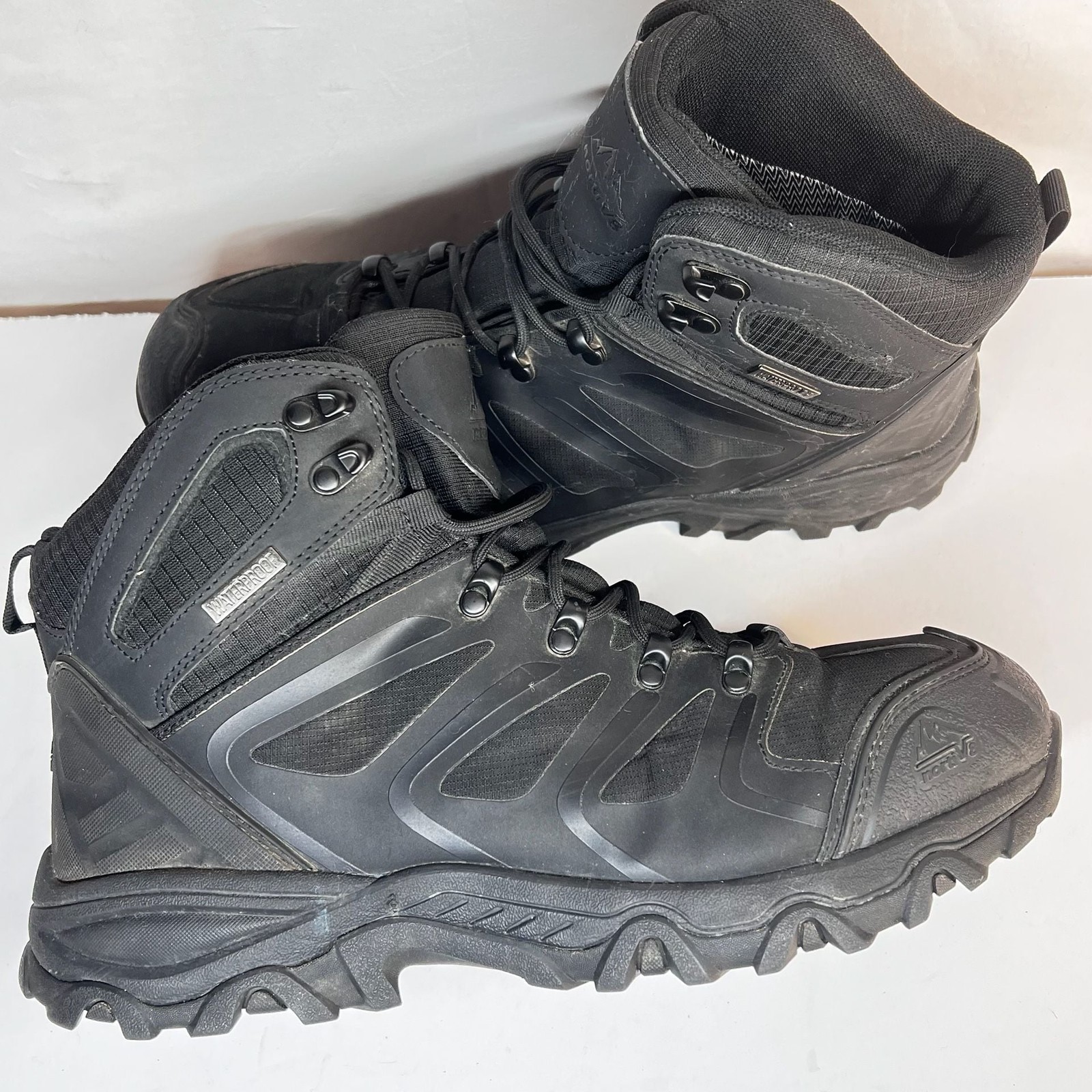Nortiv8 Men’s Waterproof Hiking and Tactical Boots