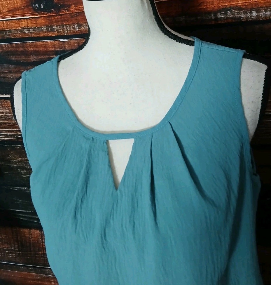 Blooming Jelly Two Piece Top Set Size M Textured Teal Pleated Tank & Tunic