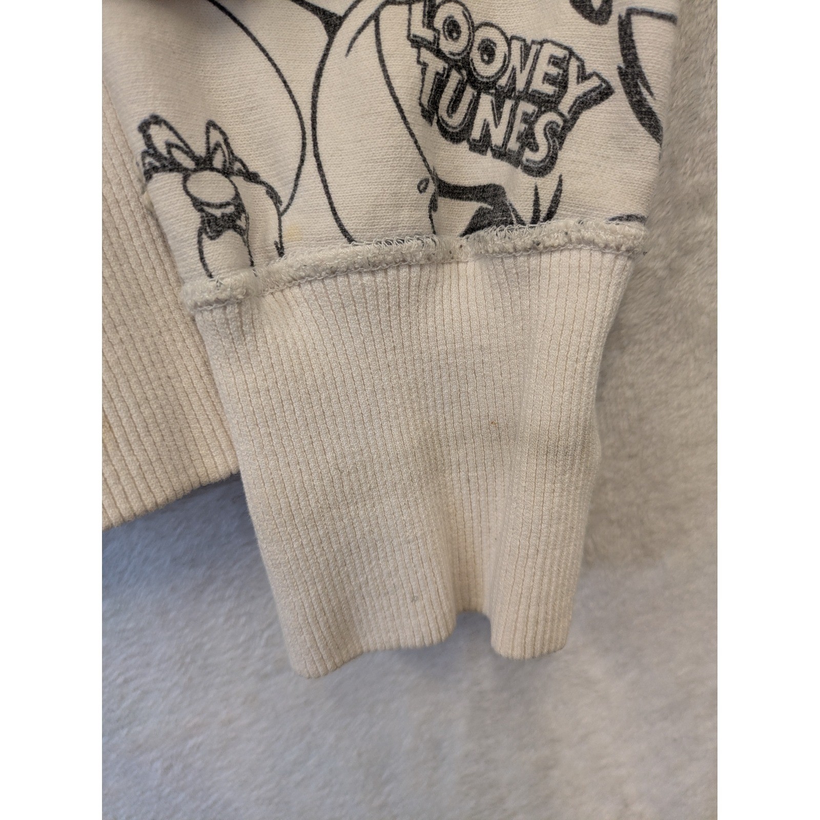 Champion Todd Snyder Sweatshirt Men’s Small Cream Looney Tunes All Over Print
