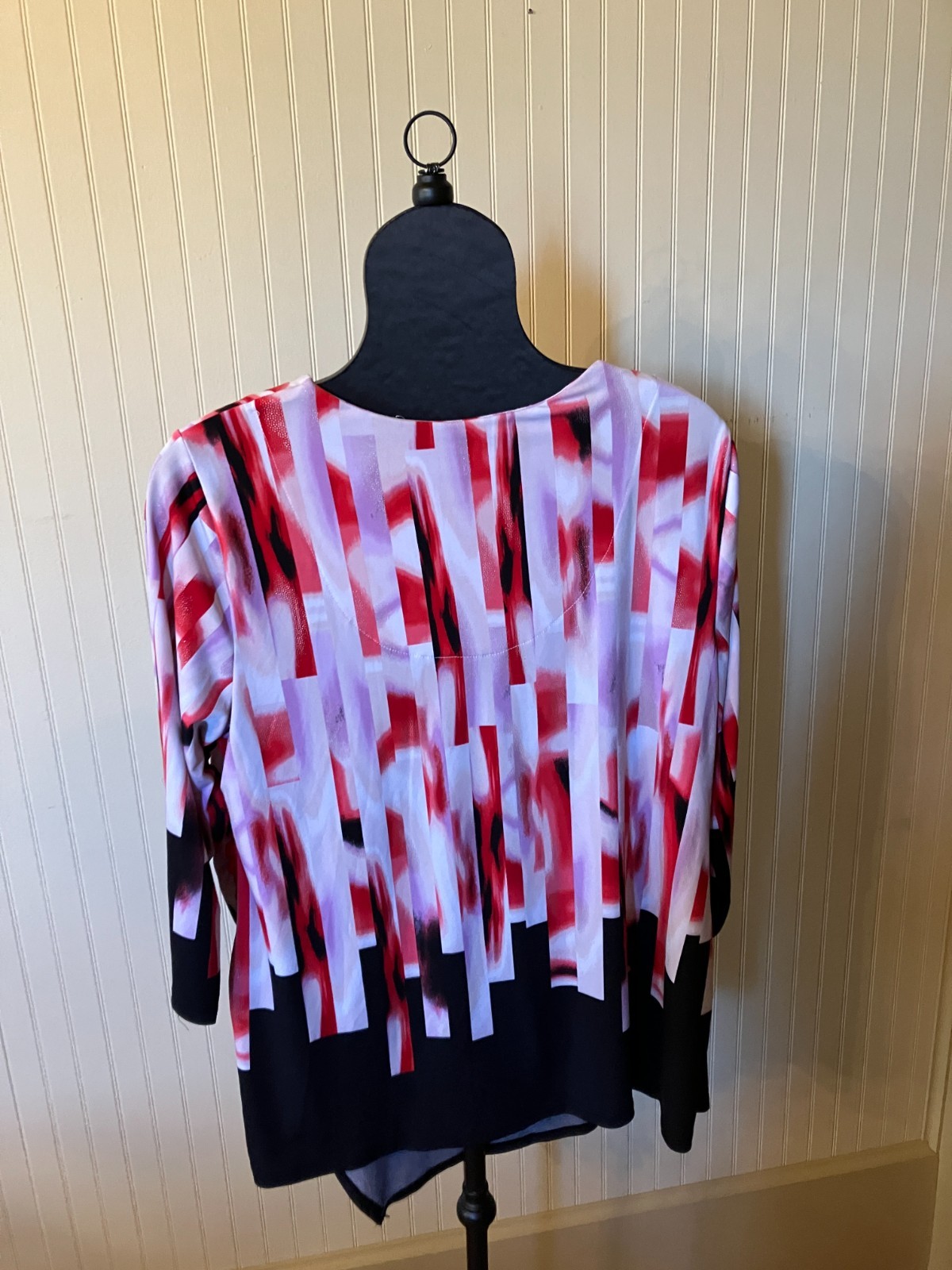 JM Collection ~1X~Artsy/BOHO Red/Black/Purple~Slinky Resort Wear Liquid Knit Top