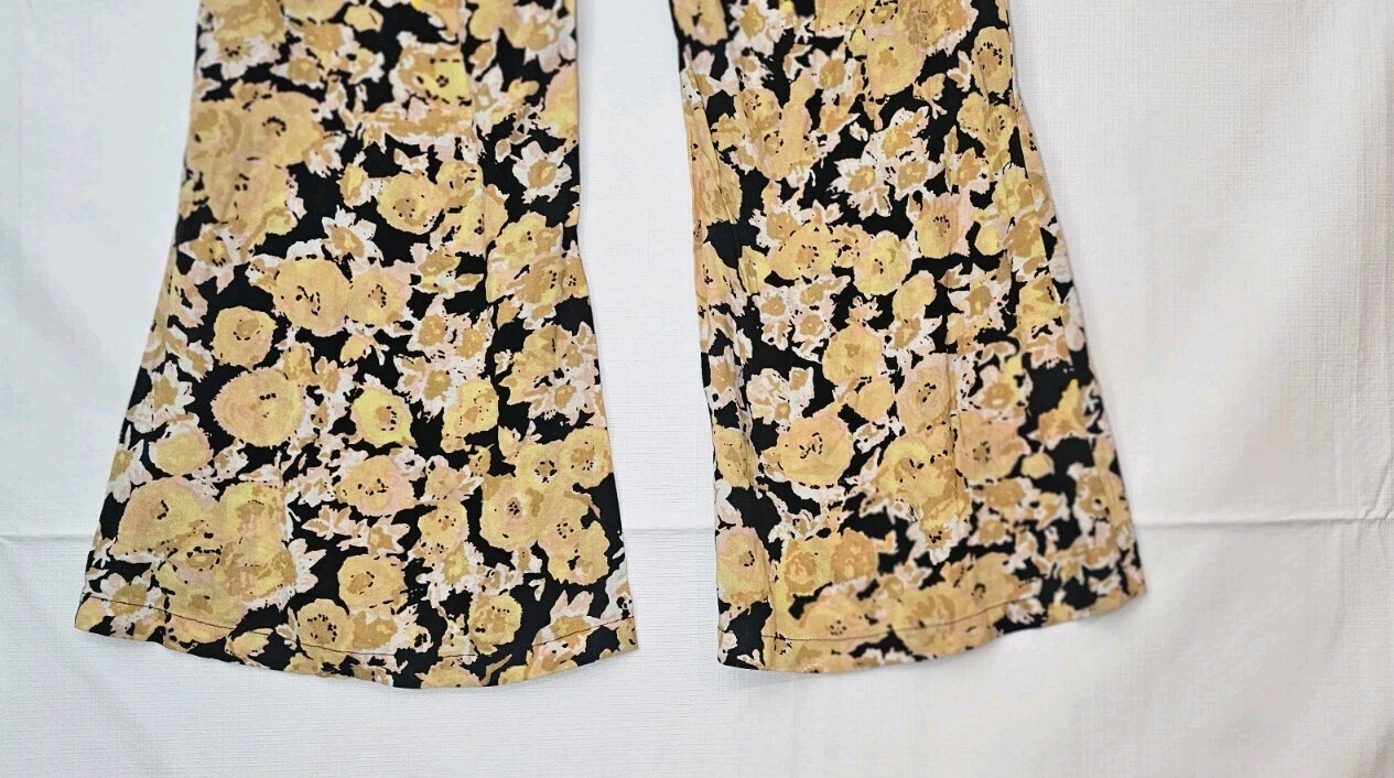 Volcom Flare Pants Women’s Large Yellow Black From The Block New