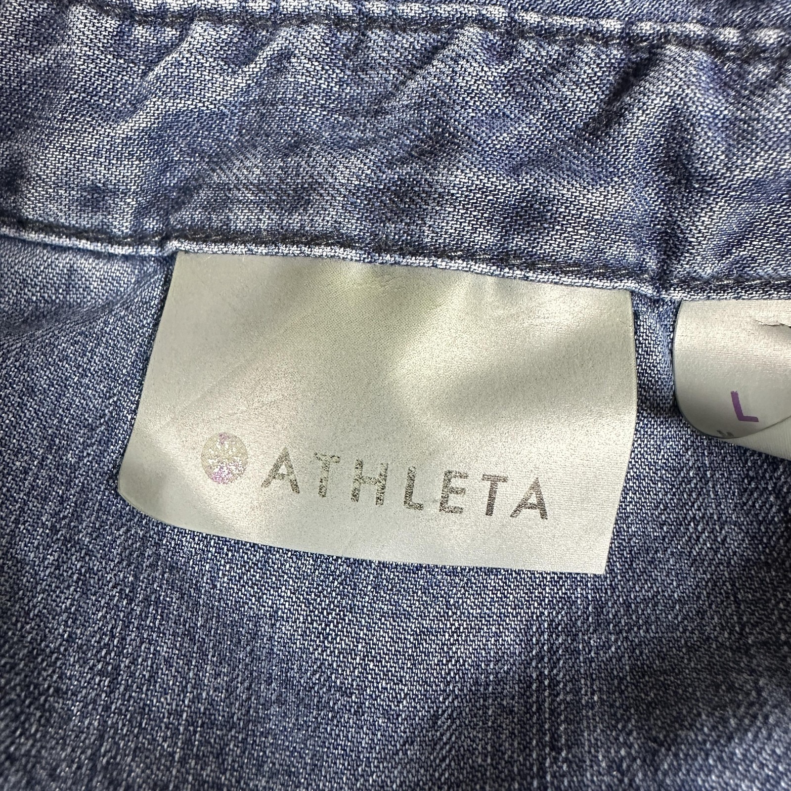 Athleta Shirt Womens Large Blue Tencel Chambray Tunic Button Up Long Sleeve Top