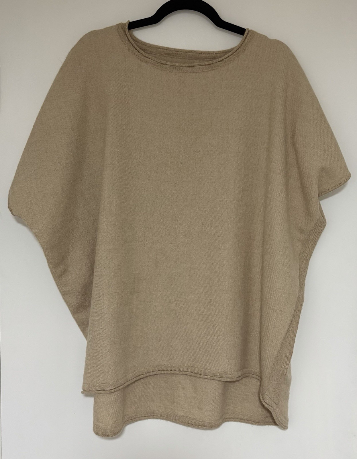CUYANA Women’s Oversized Beige Baby Alpaca Knit Poncho Sweater Size Medium/Large