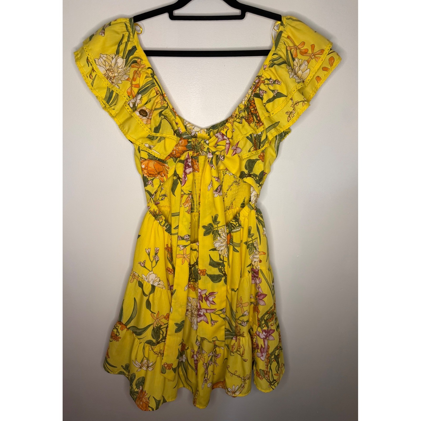 Day + Moon Yellow Floral Ruffle Mini Dress Smocked Waist Cutout Back G6957UBG M