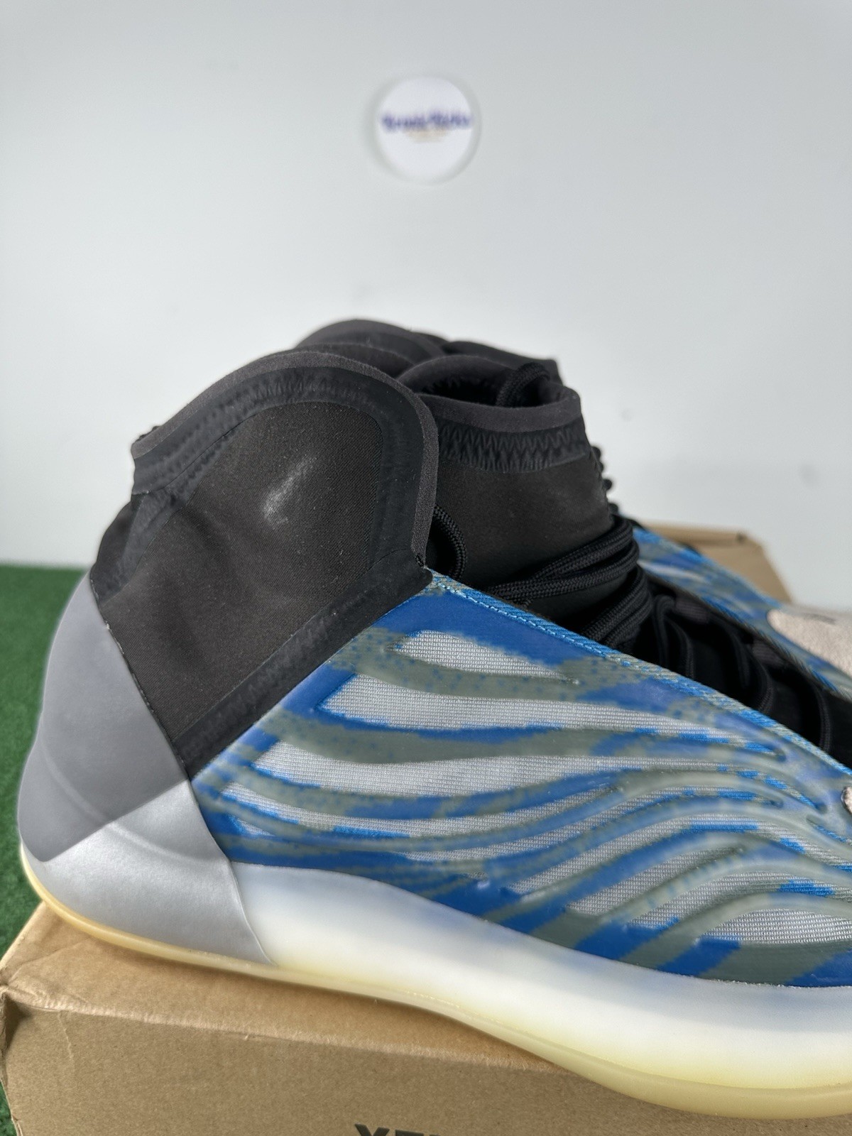 Size 11.5 – adidas Yeezy Quantum Frozen Blue – Lightly used