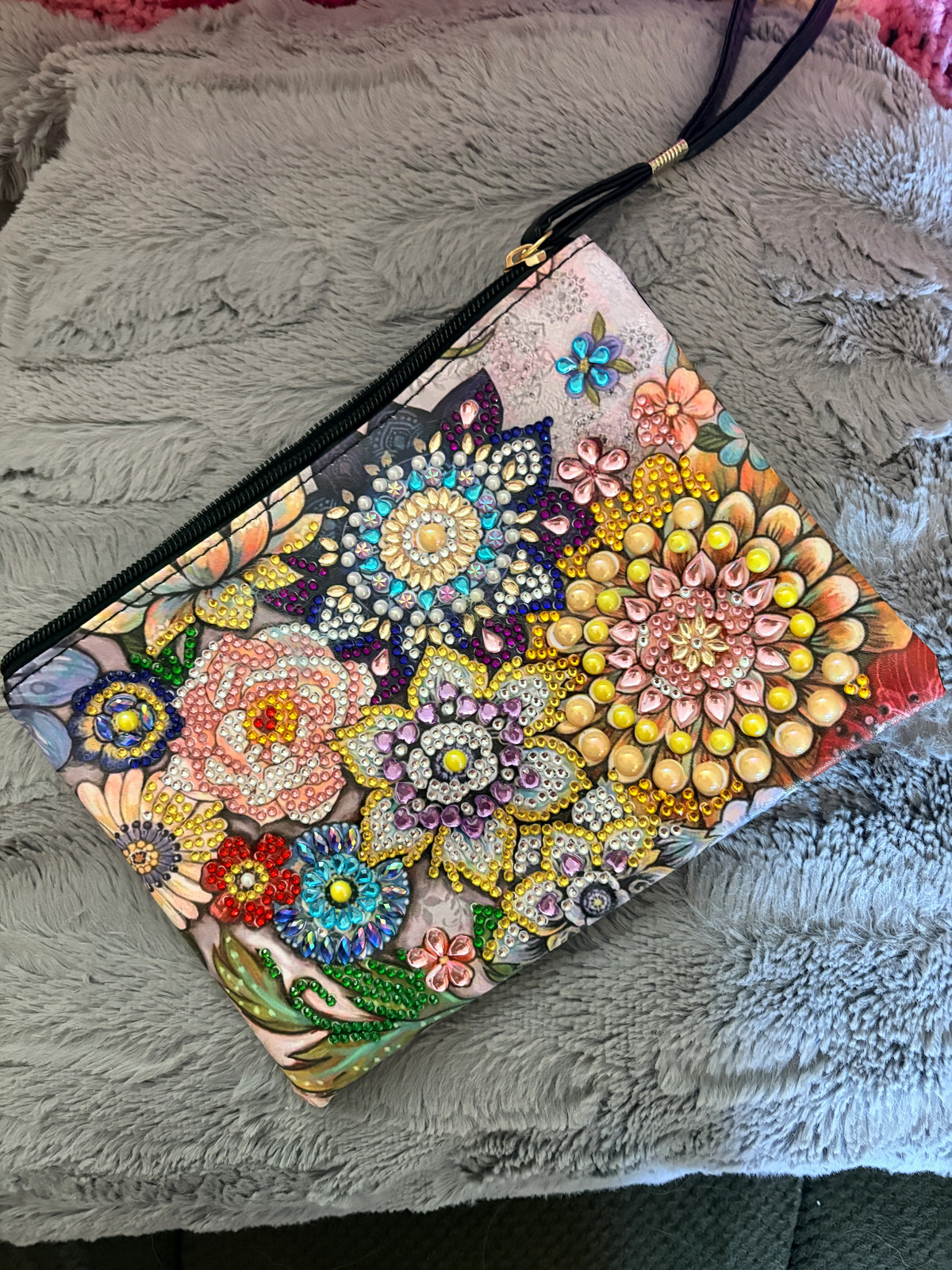 Diamond Art Rhinestone Vinyl Zippered Clutch