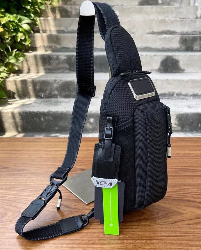 New Tumi Alpha Bravo Esports Pro Sling Crossbody Bag Black Outlet products