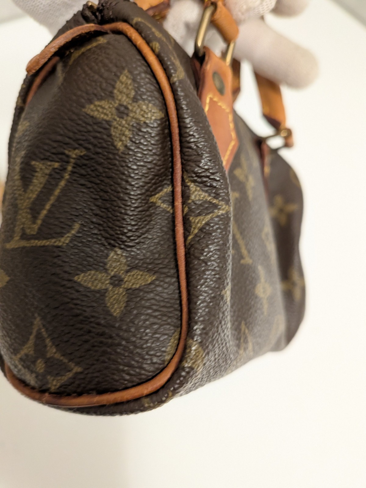 Authentic LOUIS VUITTON Mini Speedy TH1902